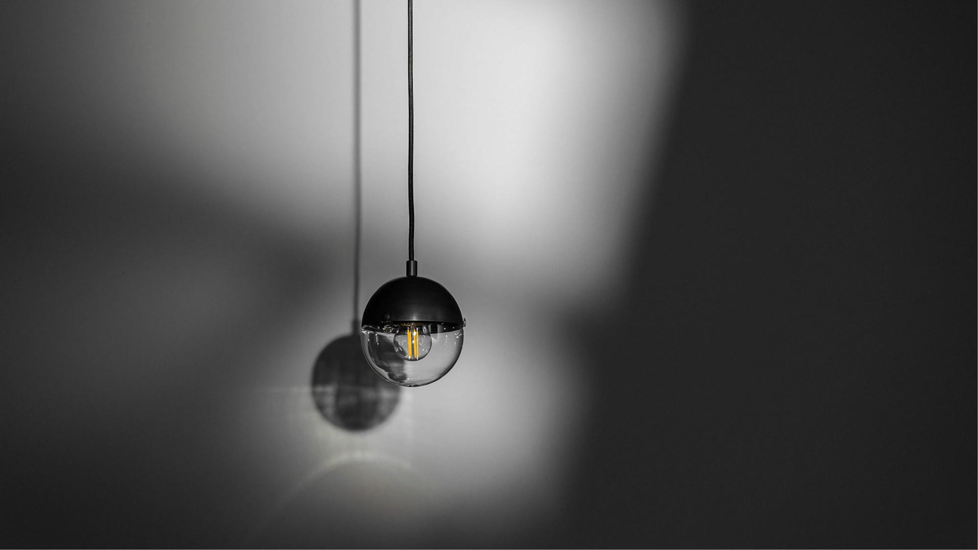 Molecule Single Pendant by Schwung 8