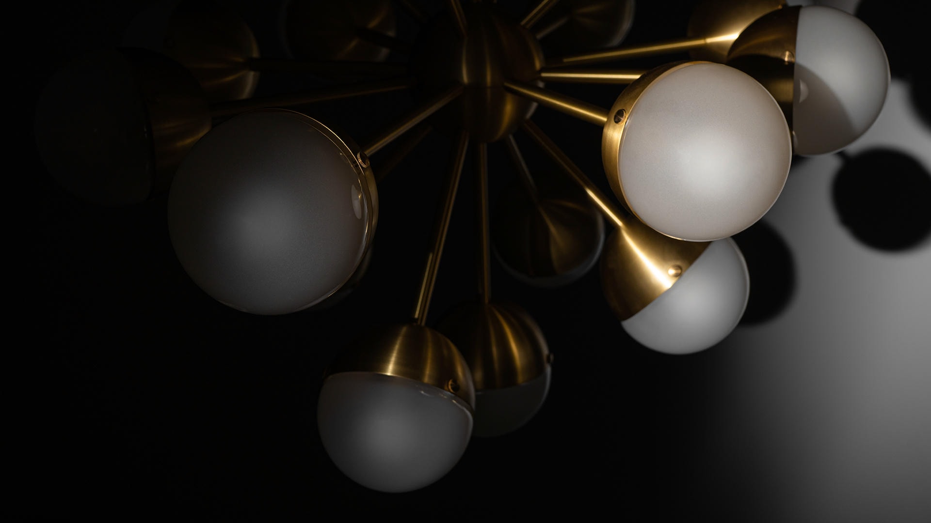 Molecule Spark Oval 17 Chandelier by Schwung 17