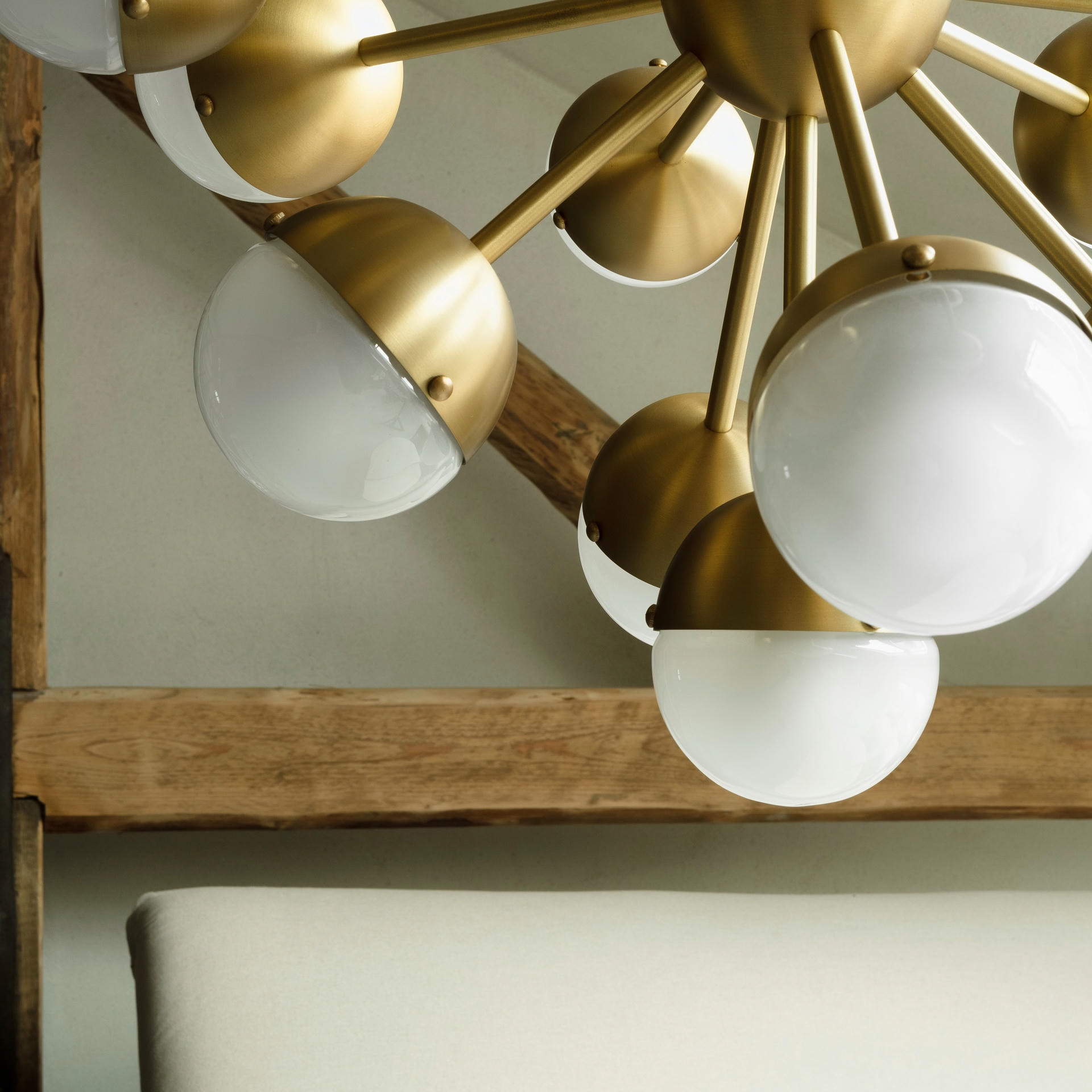 Molecule Spark Oval 17 Chandelier by Schwung 4