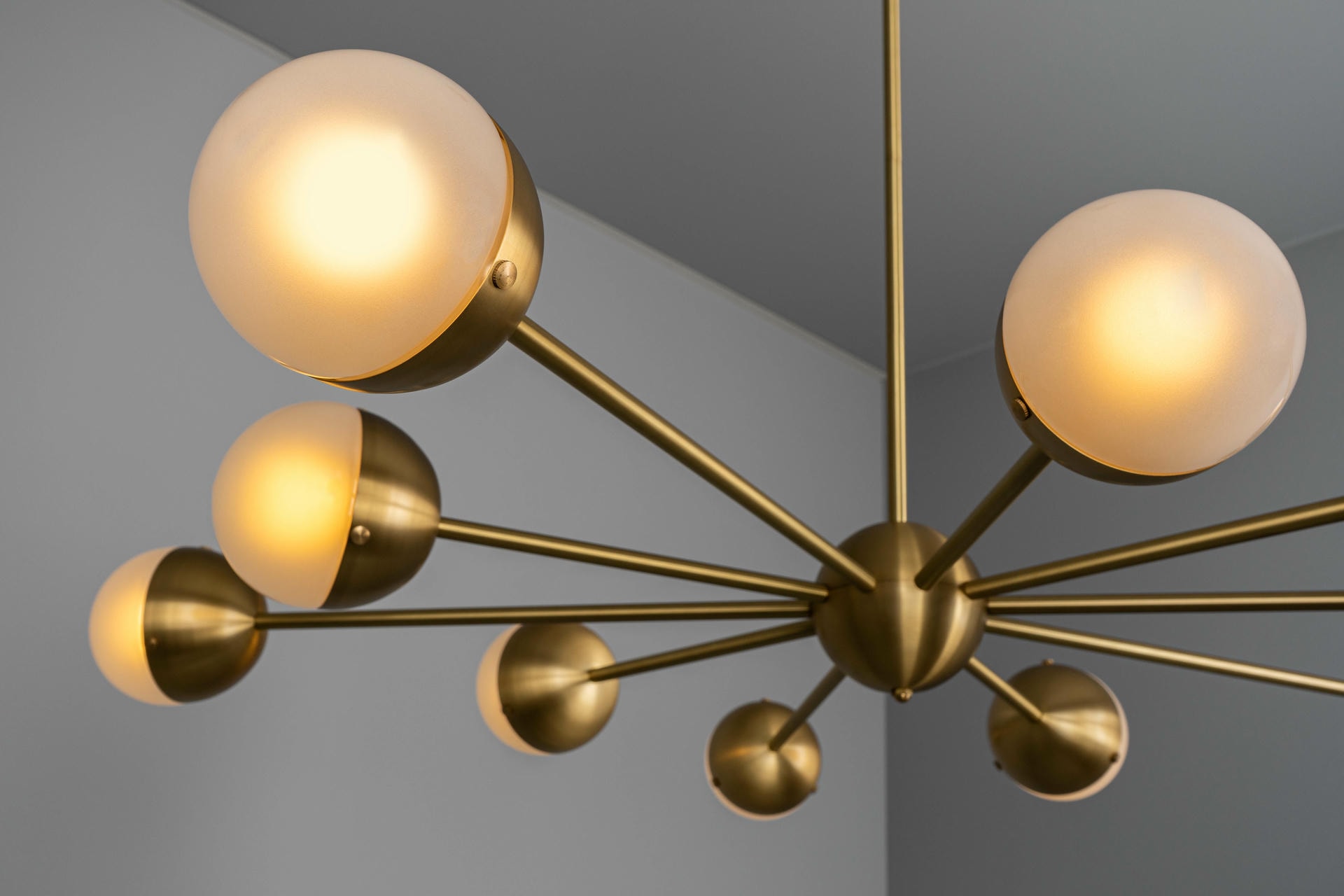 Molecule Spark Round 10 Chandelier by Schwung 4