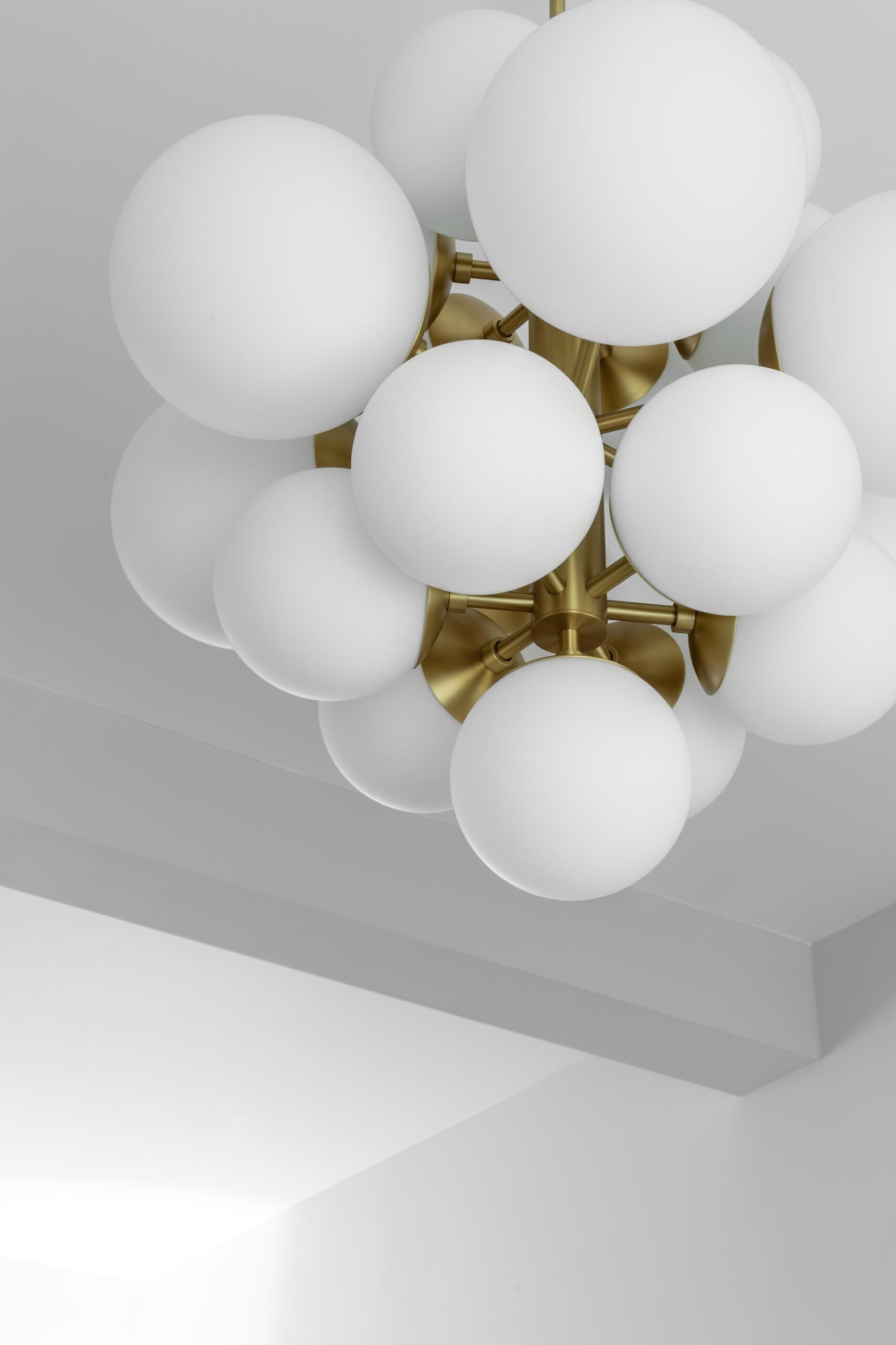Nova Chandelier by Schwung 3