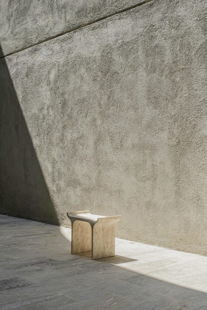 ries studio tori stool galerie philia 01