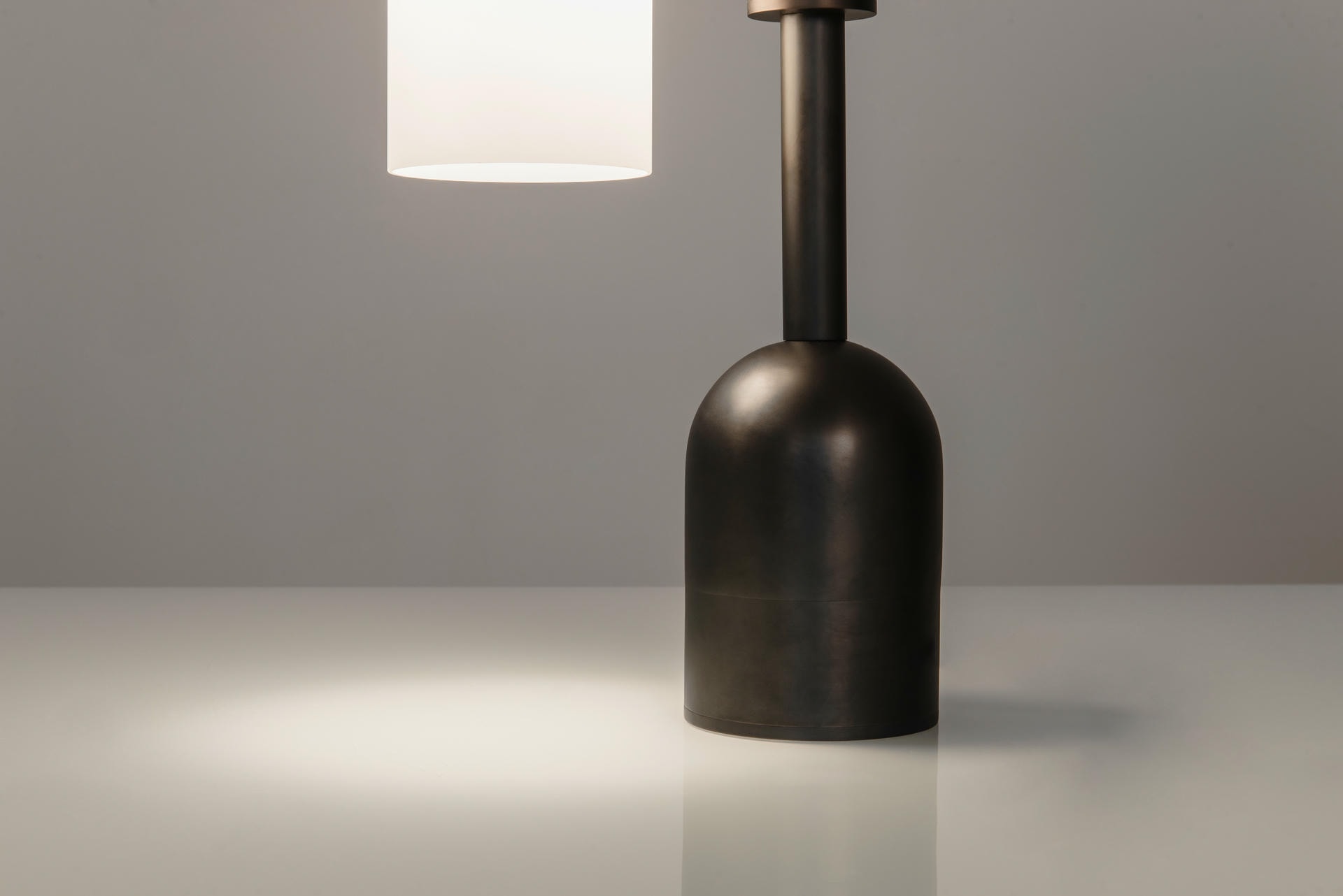 Odyssey 1 Black Table Lamp by Schwung 5
