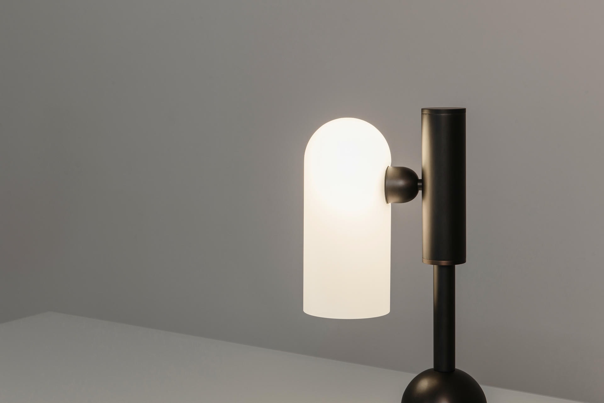 Odyssey 1 Black Table Lamp by Schwung 6