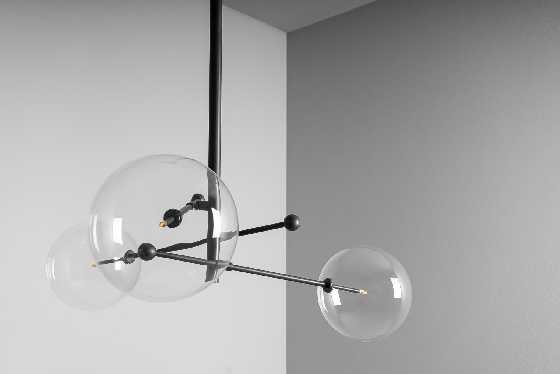 RD15 3 Arms Black Gunmetal Chandelier by Schwung 4