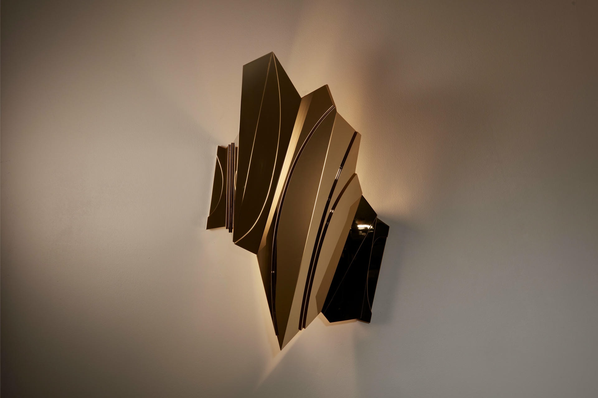 Cross Bitume Wall Lamp by Jennifer Midoz 5
