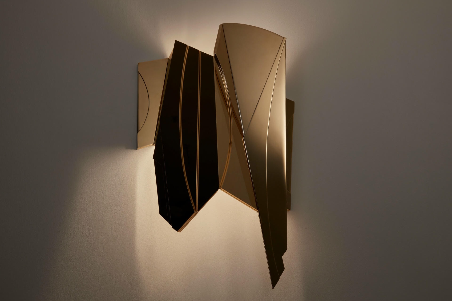 Cross Bitume Wall Lamp by Jennifer Midoz 6