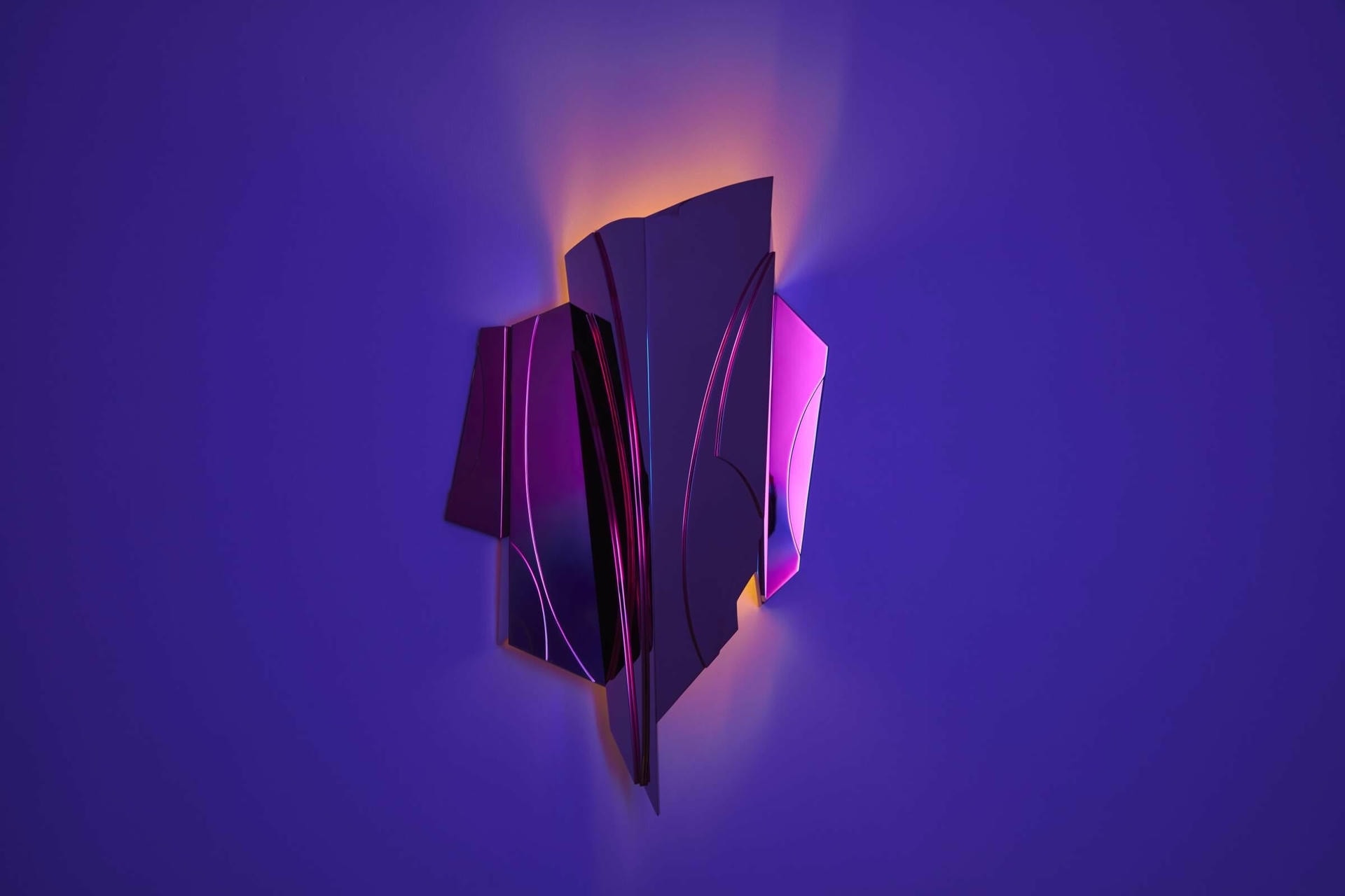 Cross Bitume Wall Lamp by Jennifer Midoz 9