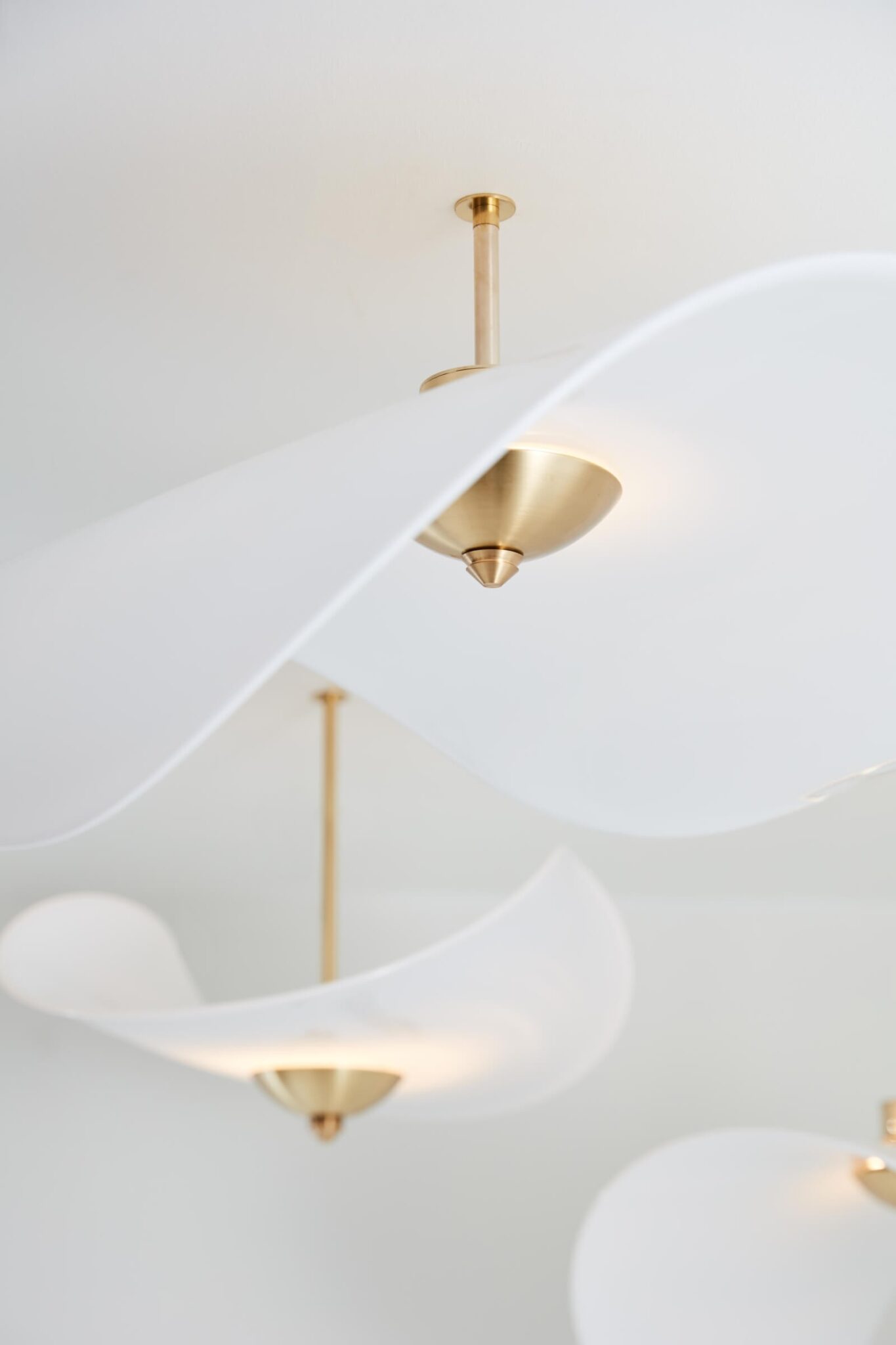 Envole Glass Pendant Lamp by Jennifer Midoz 5