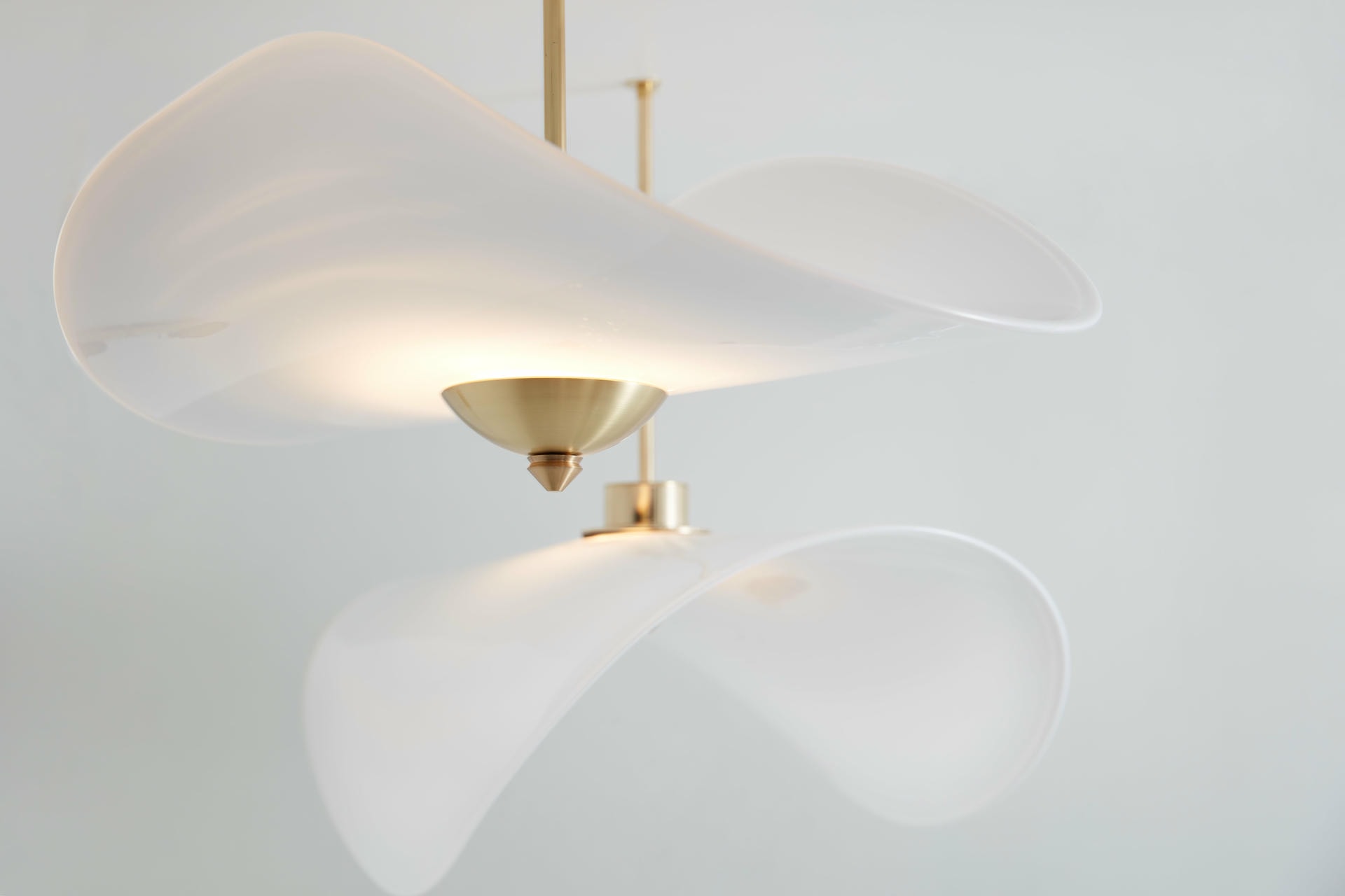 Envolee Glass Pendant Lamp by Jennifer Midoz 3