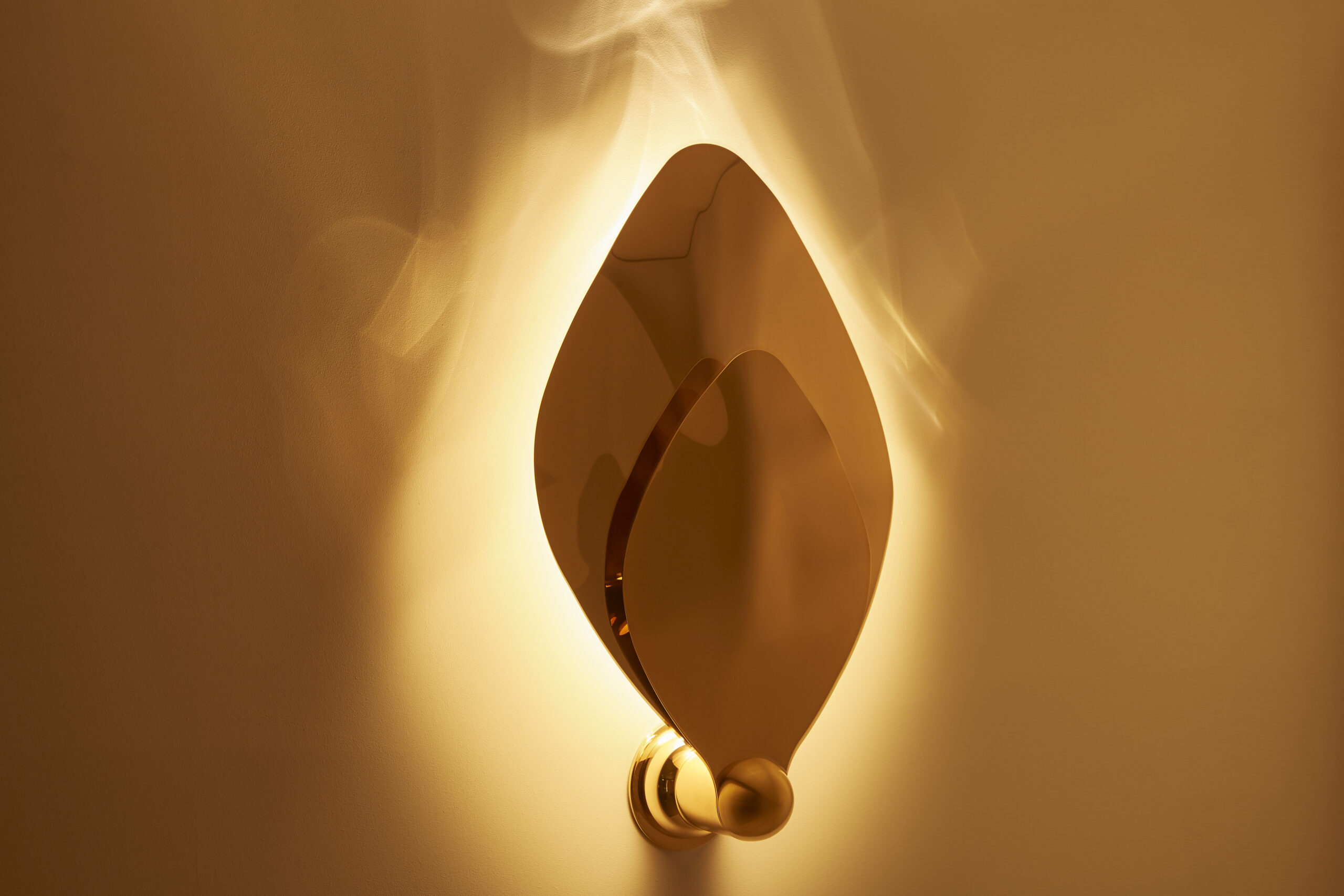 Flame Wall Lamp by Jennifer Midoz 4