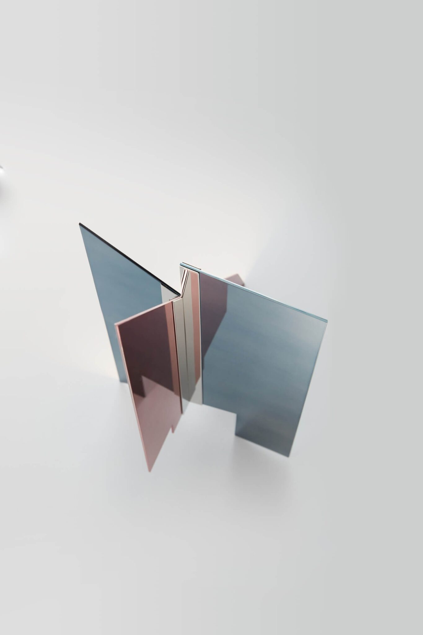 Flare Table Lamp by Jennifer Midoz 2