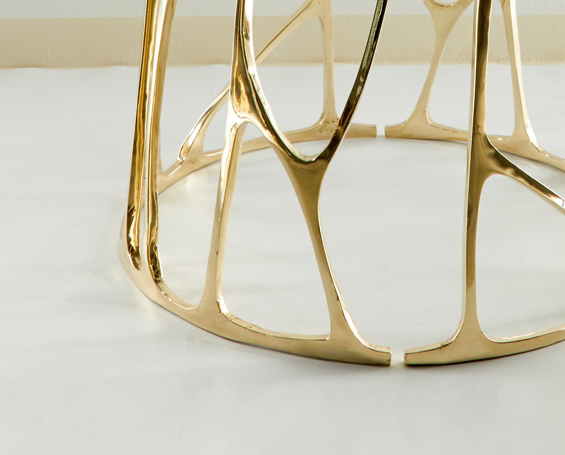 Galaxy Round Dining Table by Misaya 4