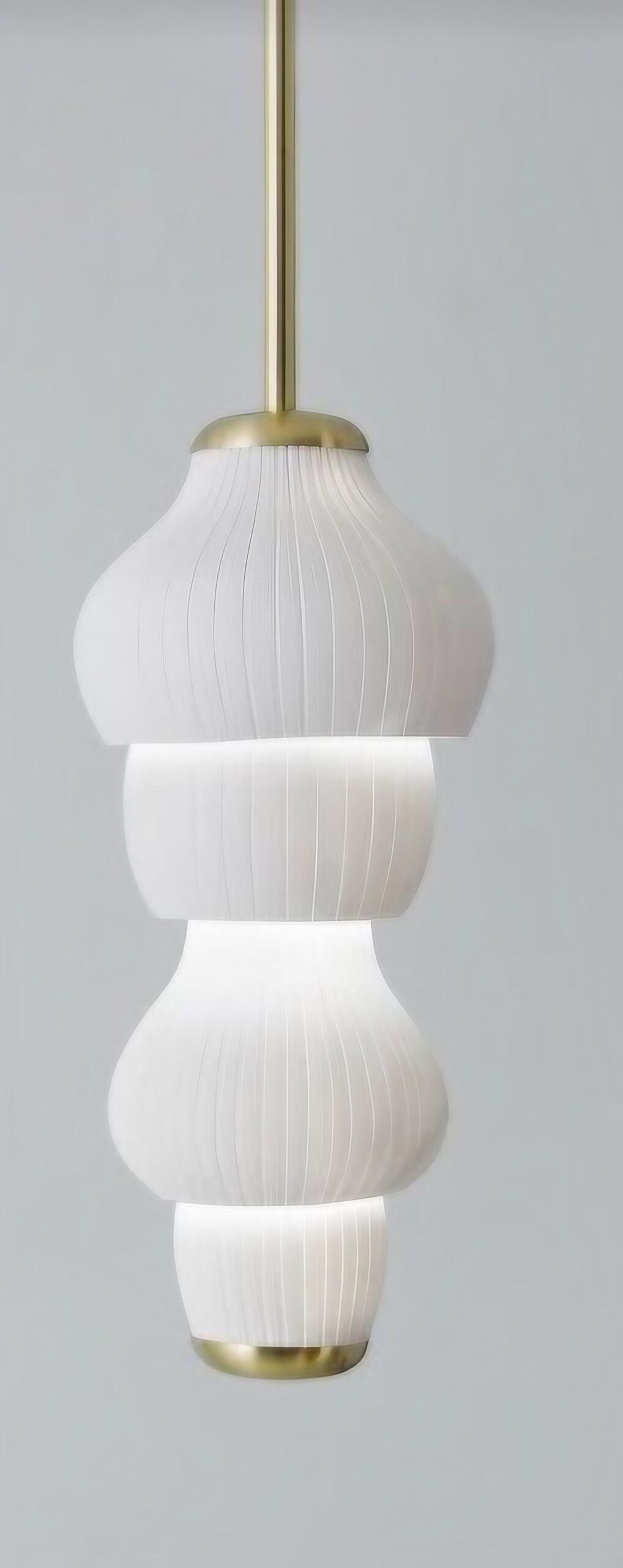 Glaieul Medium Pendant Light by Jennifer Midoz 2