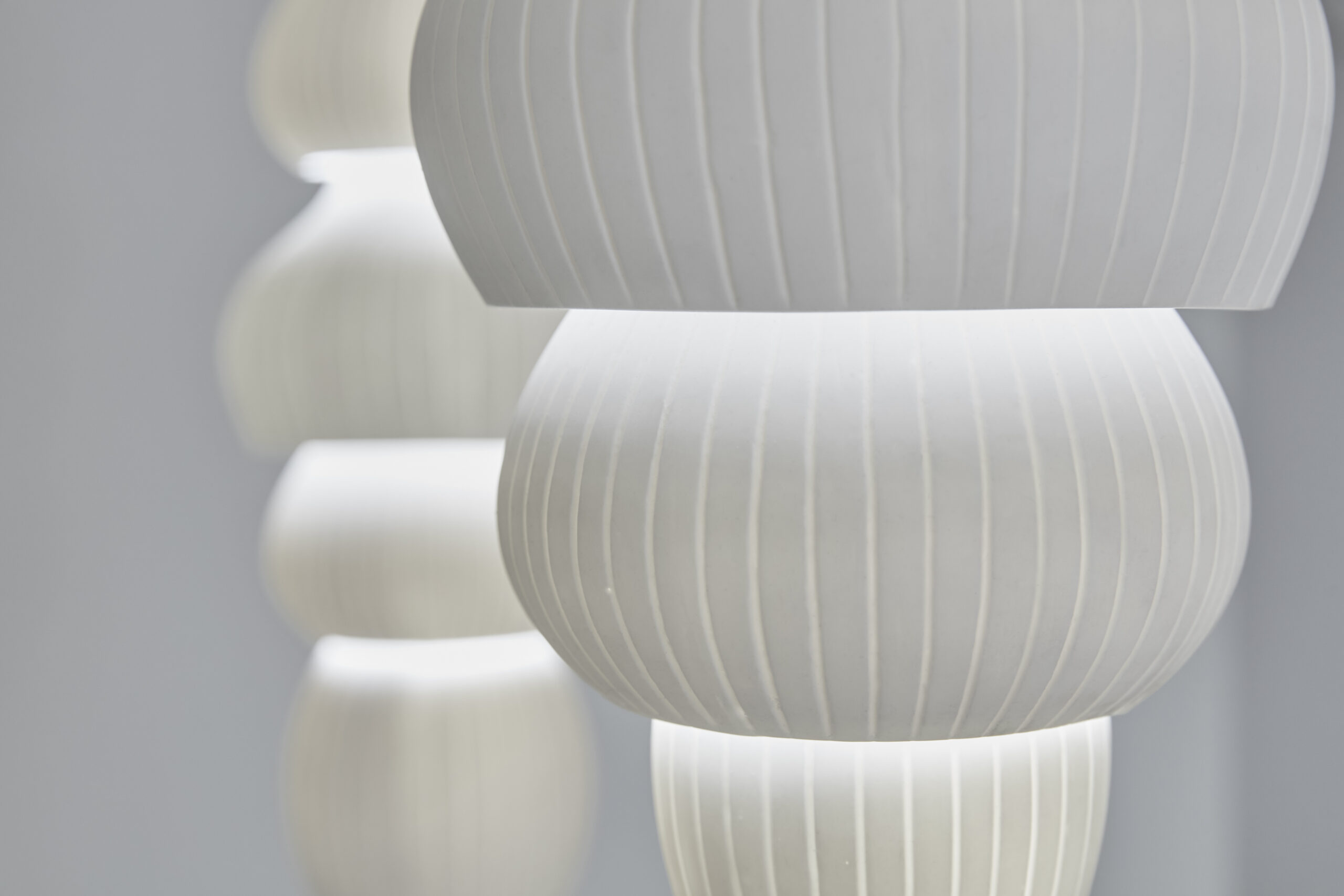 Glaïeul Medium Pendant Light by Jennifer Midoz 3