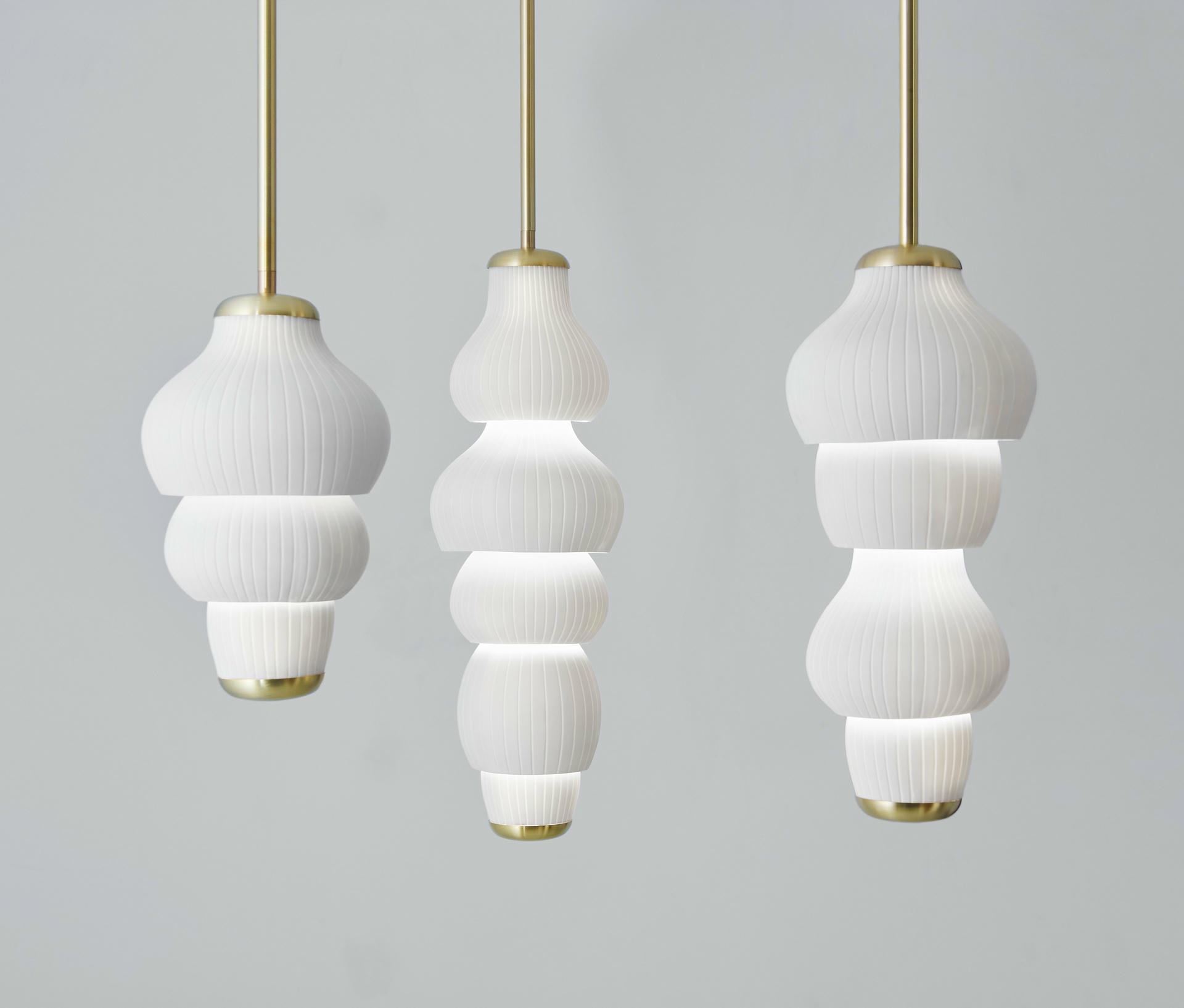 Glaieul Small Pendant Light by Jennifer Midoz 4