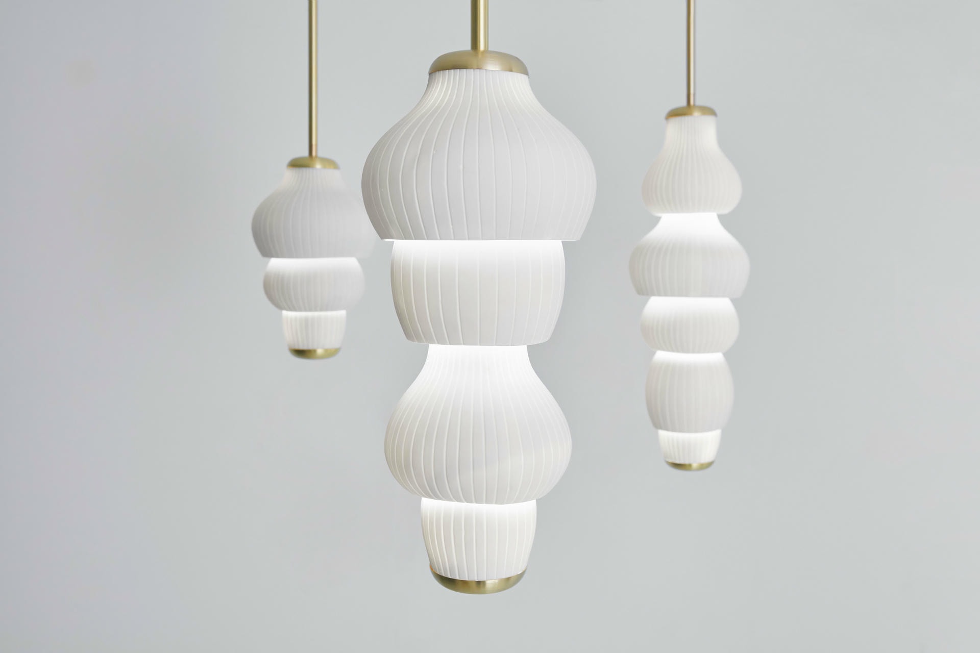 Glaieul Small Pendant Light by Jennifer Midoz 6