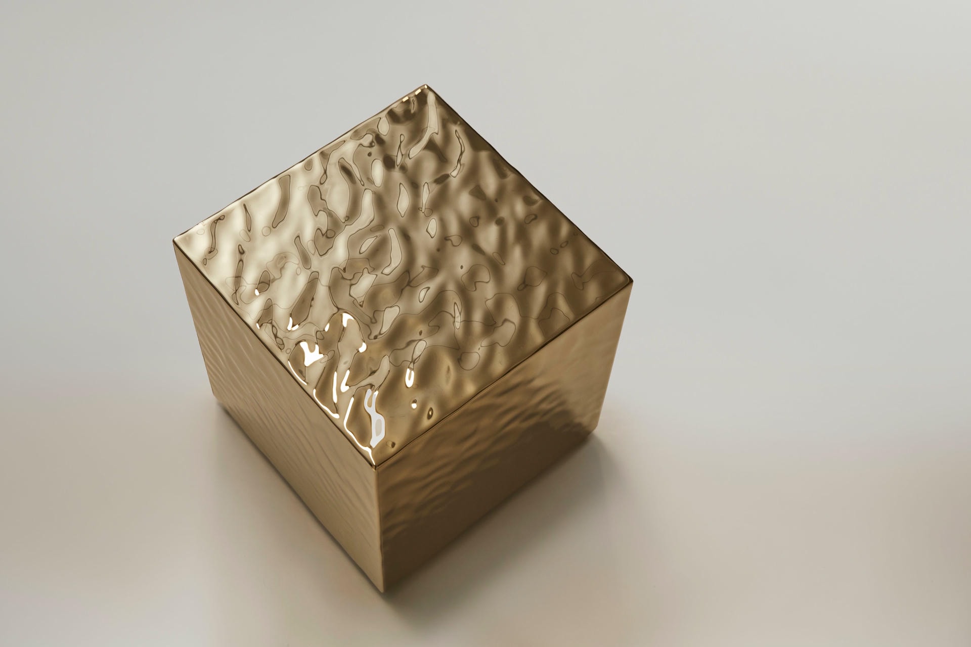 Liquide Side Table by Jennifer Midoz 11