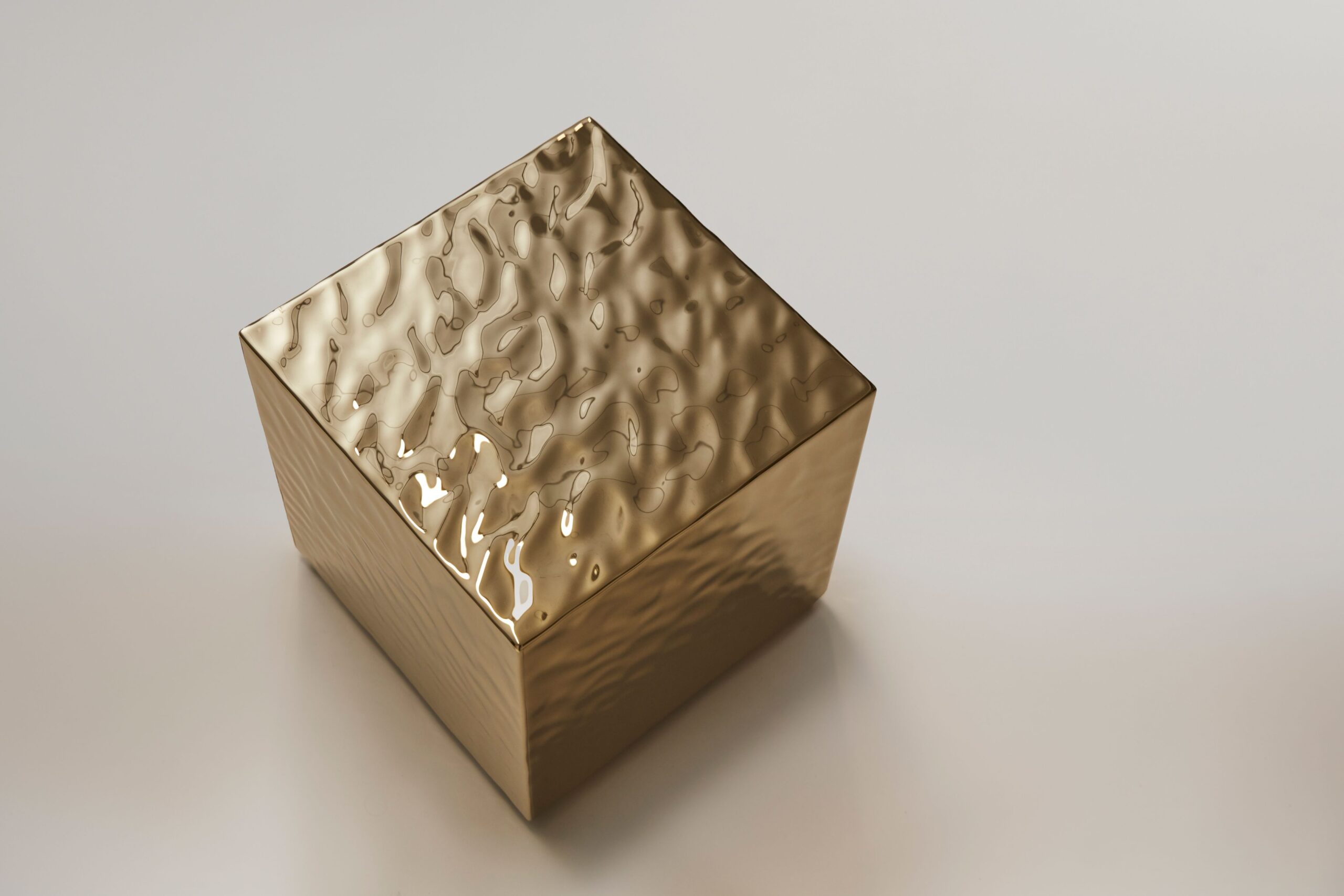 Liquide Side Table by Jennifer Midoz 11