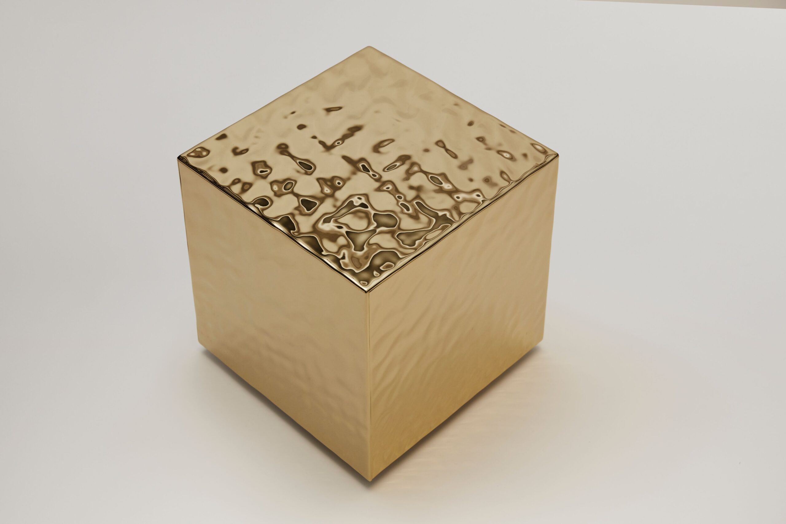 Liquide Side Table by Jennifer Midoz 12