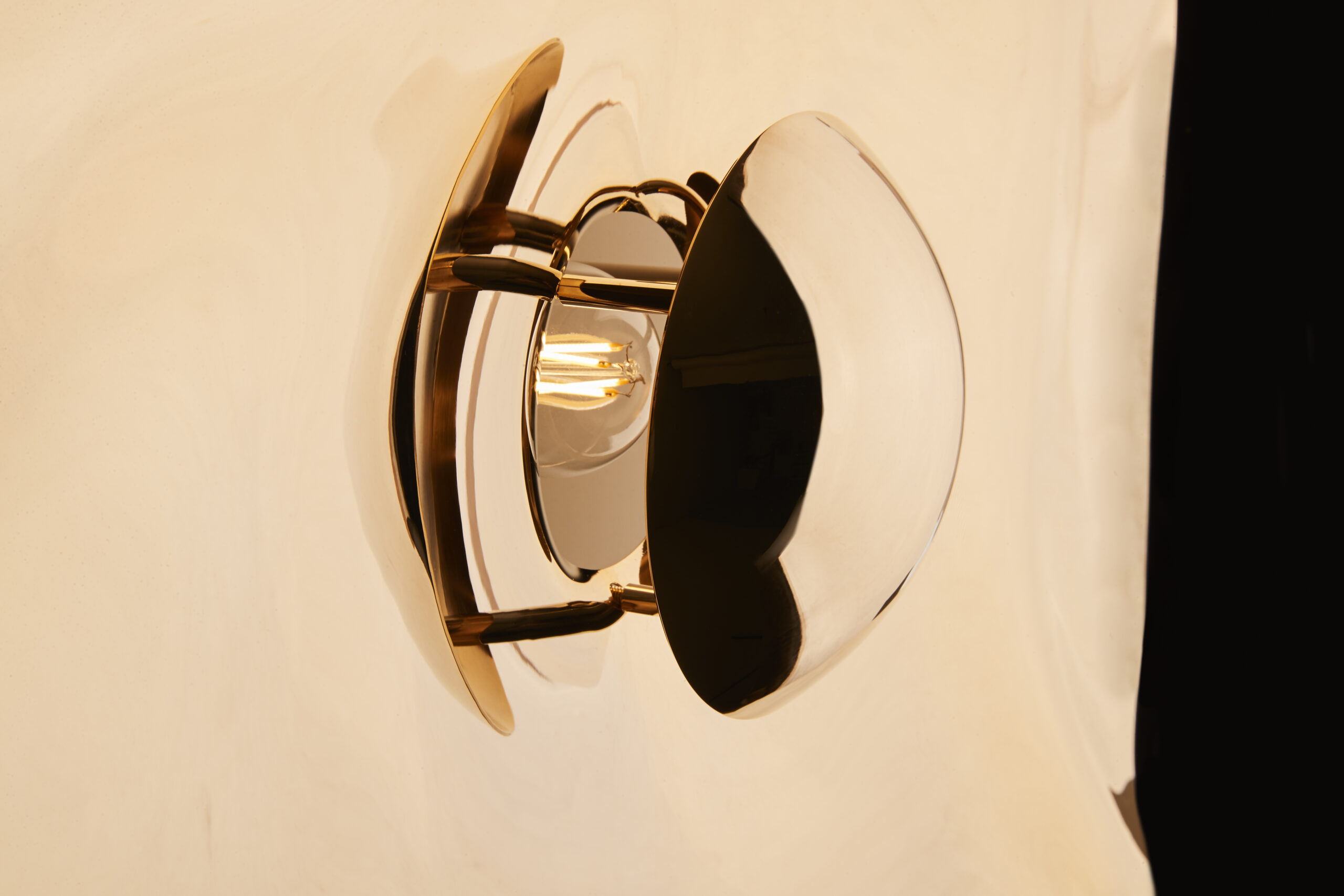 Mercure Wall Lamp by Jennifer Midoz 7