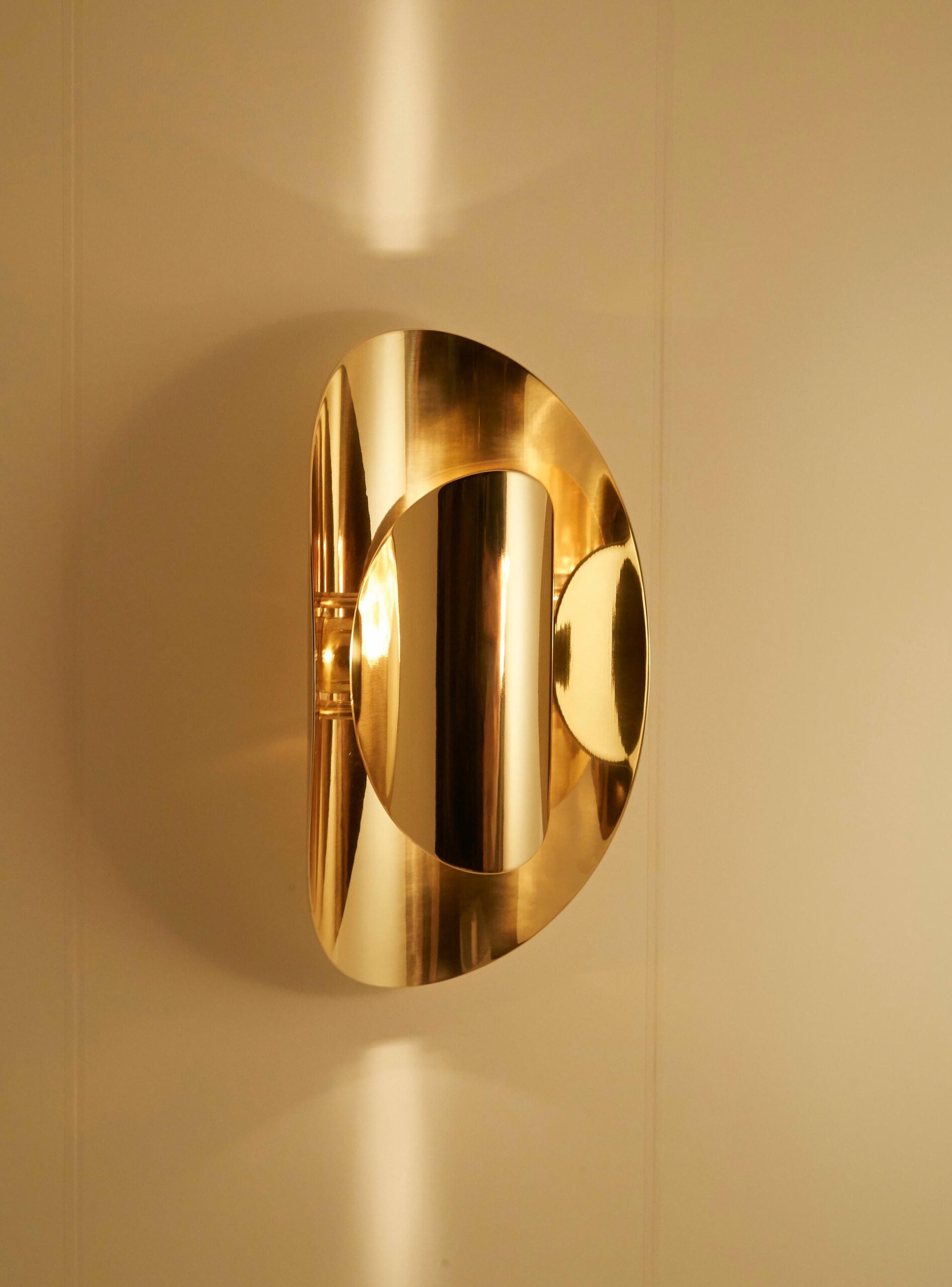 Petale Wall Lamp by Jennifer Midoz 11