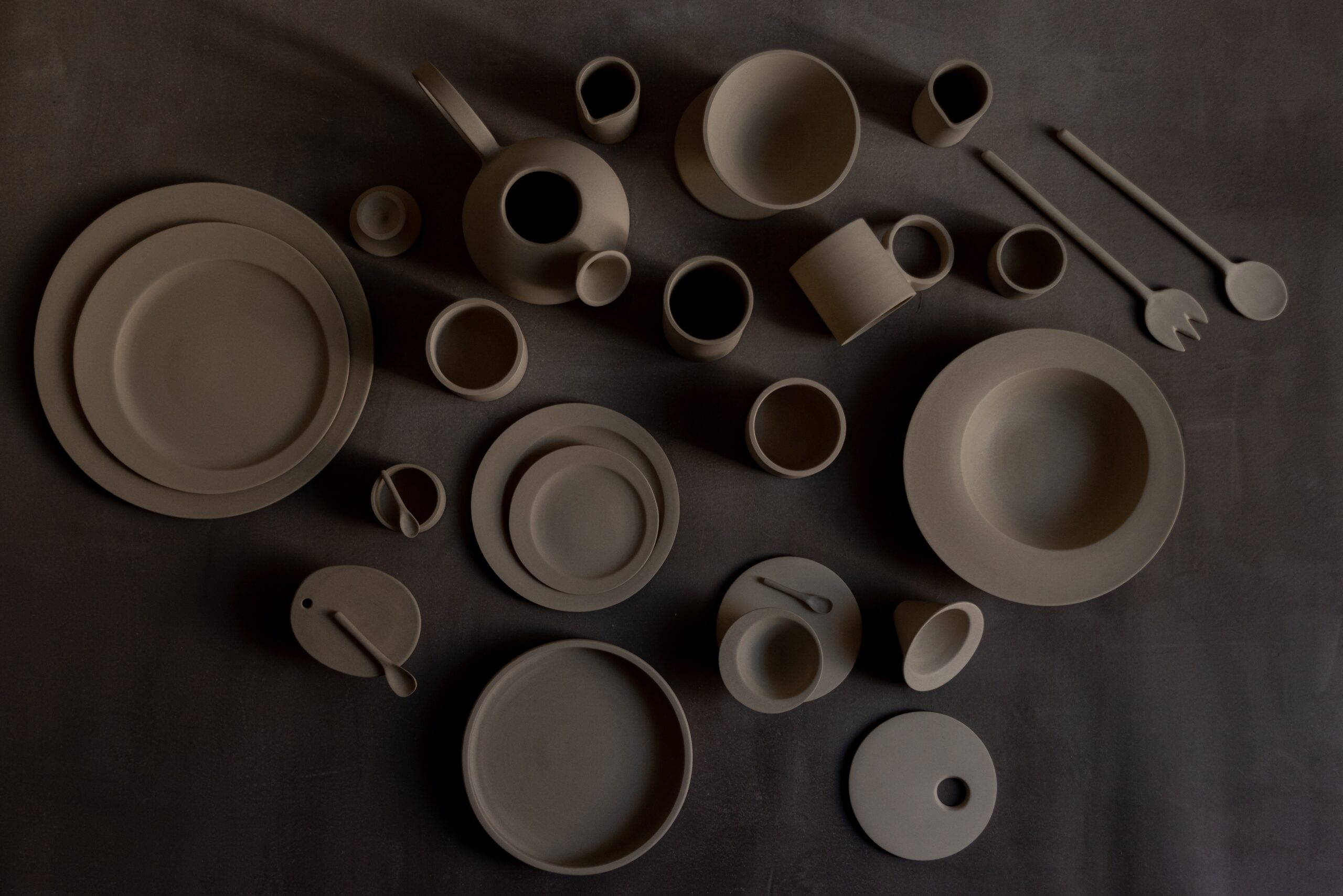 Set of 24 Euclid Tableware Pieces by Eter Design 18