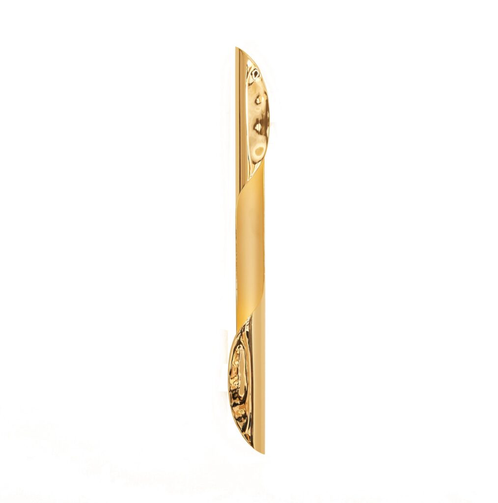 Torsade Wall Lamp by Jennifer Midoz 1