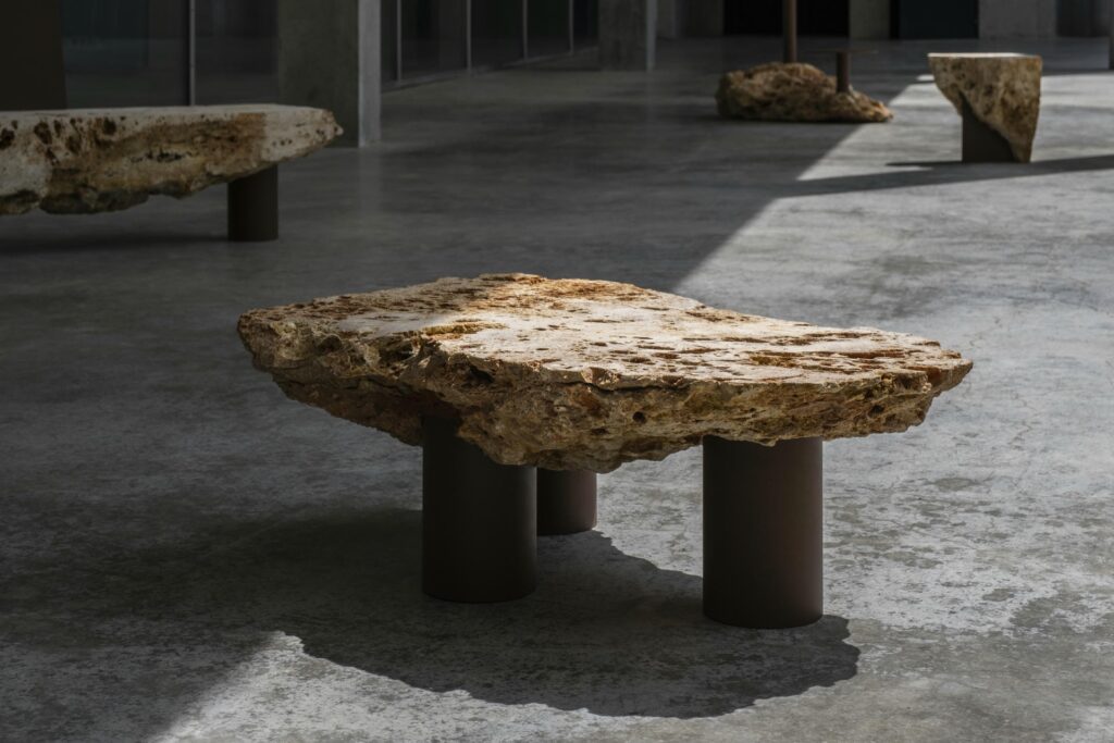 frederic saulou meuliere table galerie philia 05