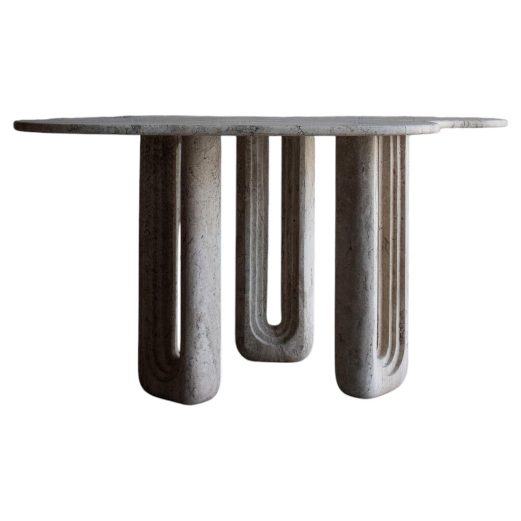 Amazonas High Table by Ayres 1