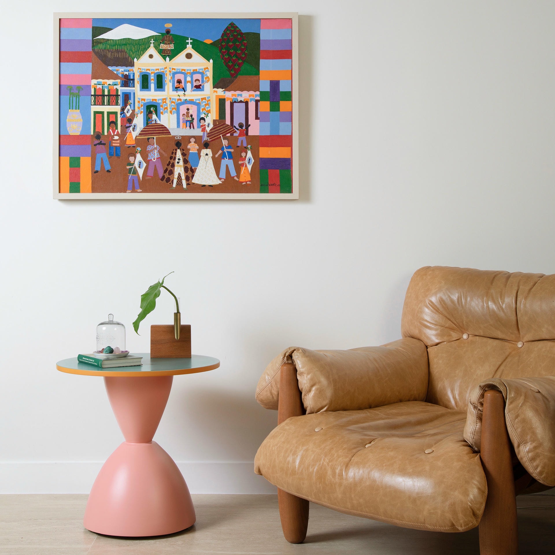 Boneca Side Table by Gabriela Campos 11
