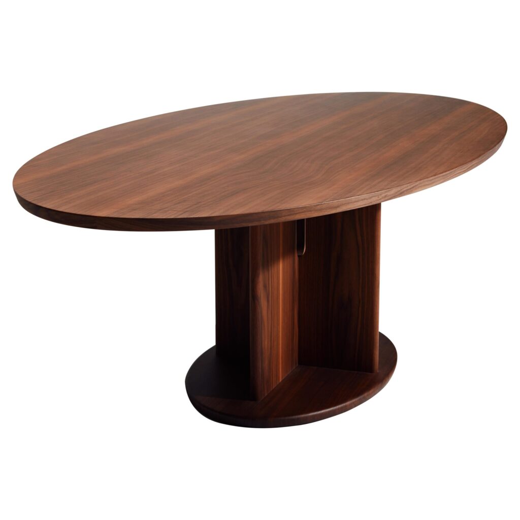 Intersection Oval Table by NeriHu 1