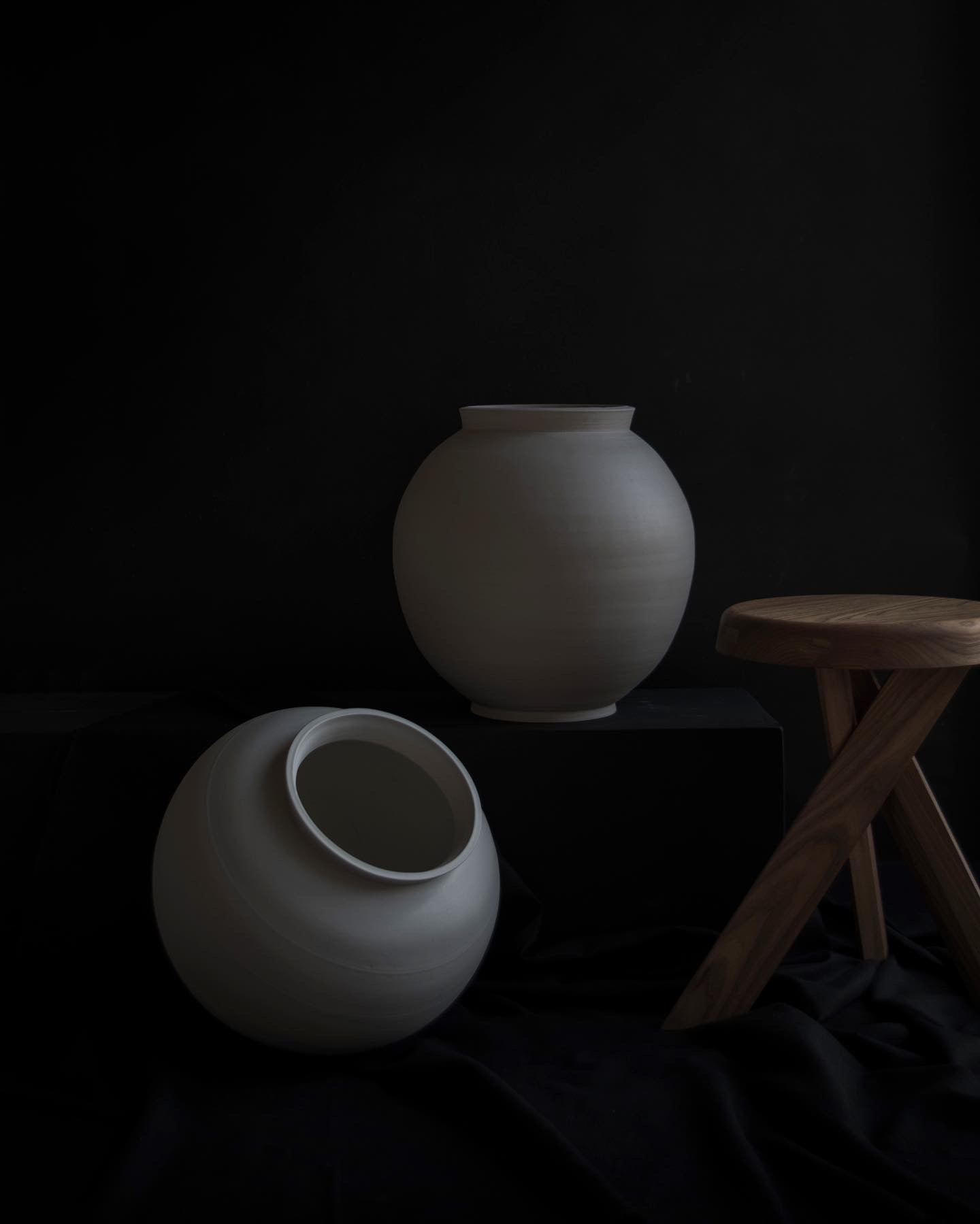 Off White Stoneware Moon Jar by Bicci De' Medici 3
