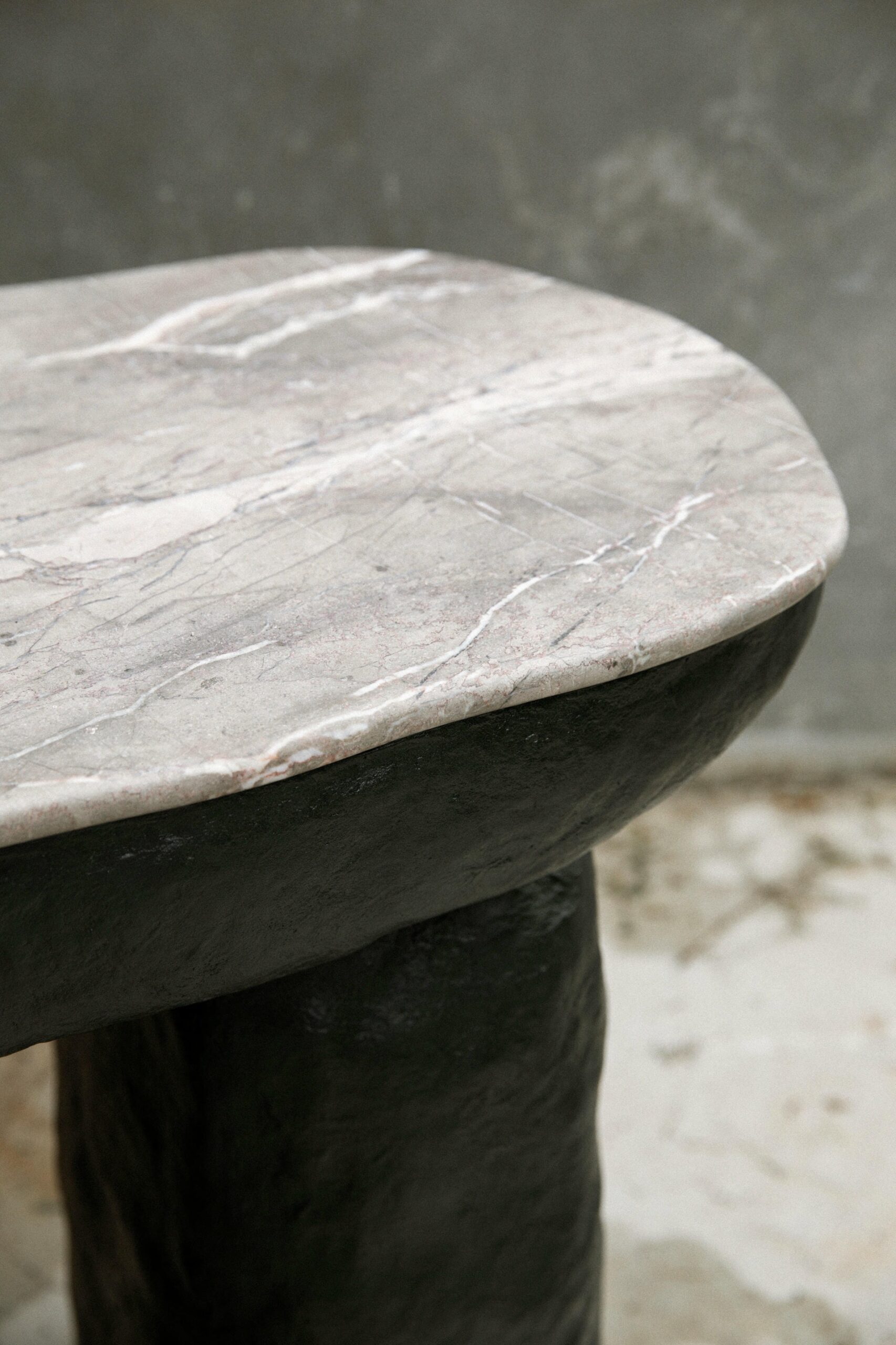 Primitivo Fantastico Dolmen Table by Algo Studio 11