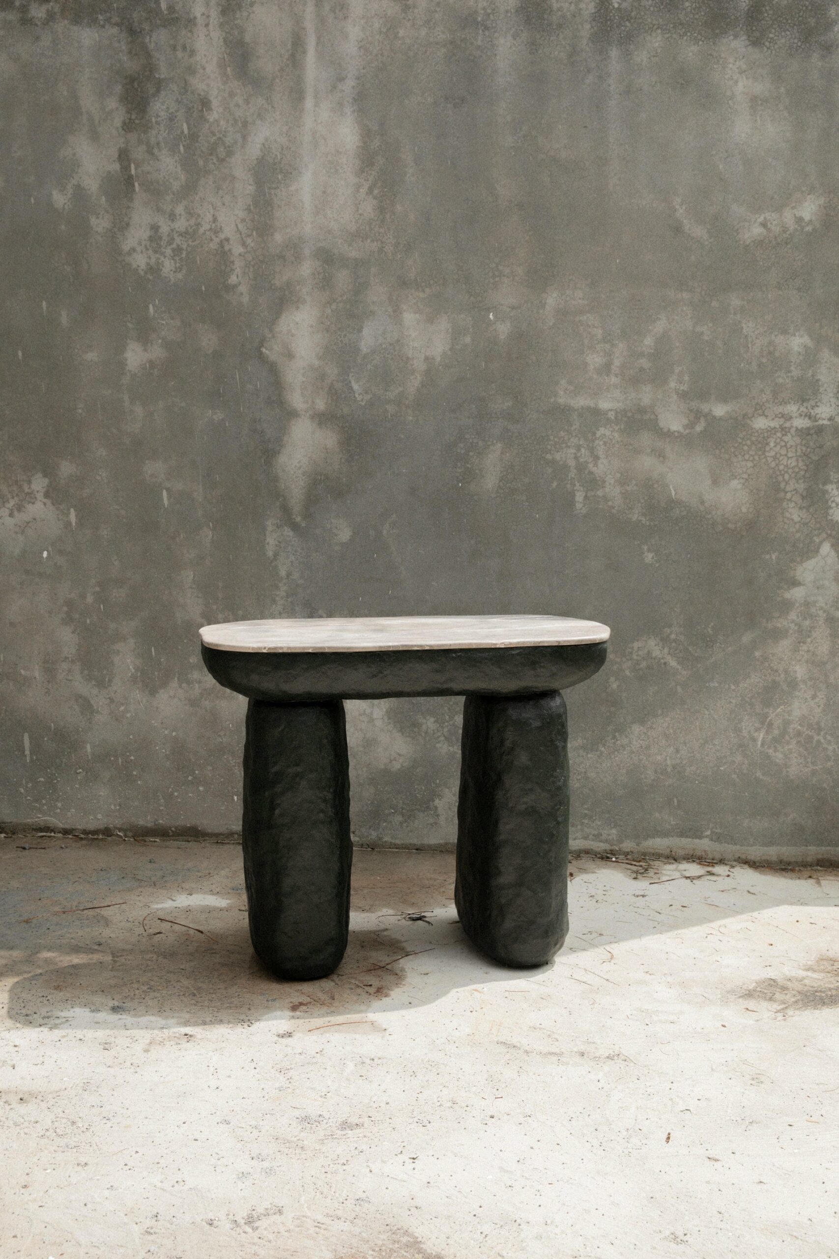 Primitivo Fantastico Dolmen Table by Algo Studio 13