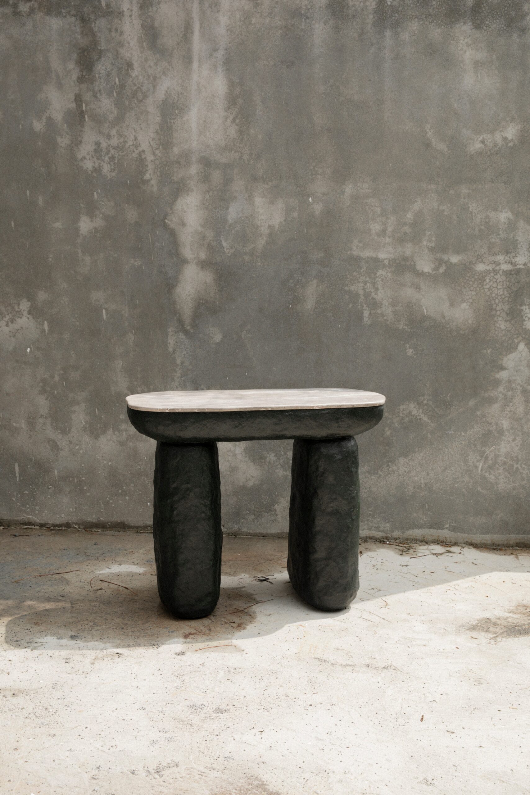 Primitivo Fantastico Dolmen Table by Algo Studio 13