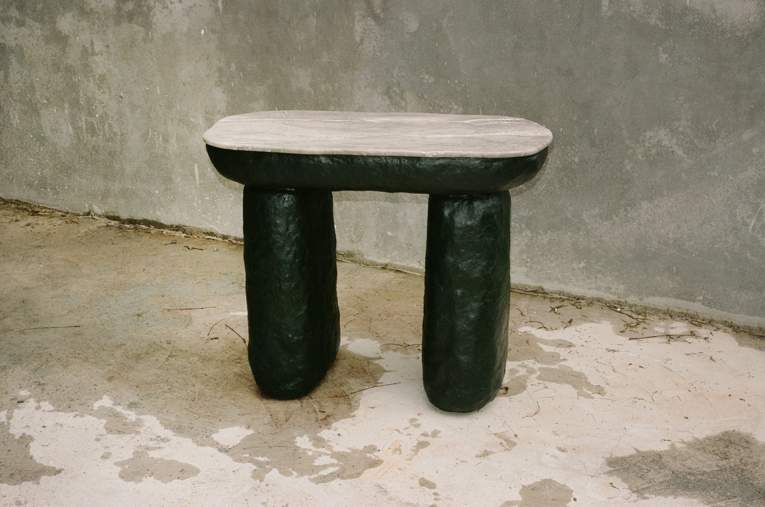 Primitivo Fantastico Dolmen Table by Algo Studio 9