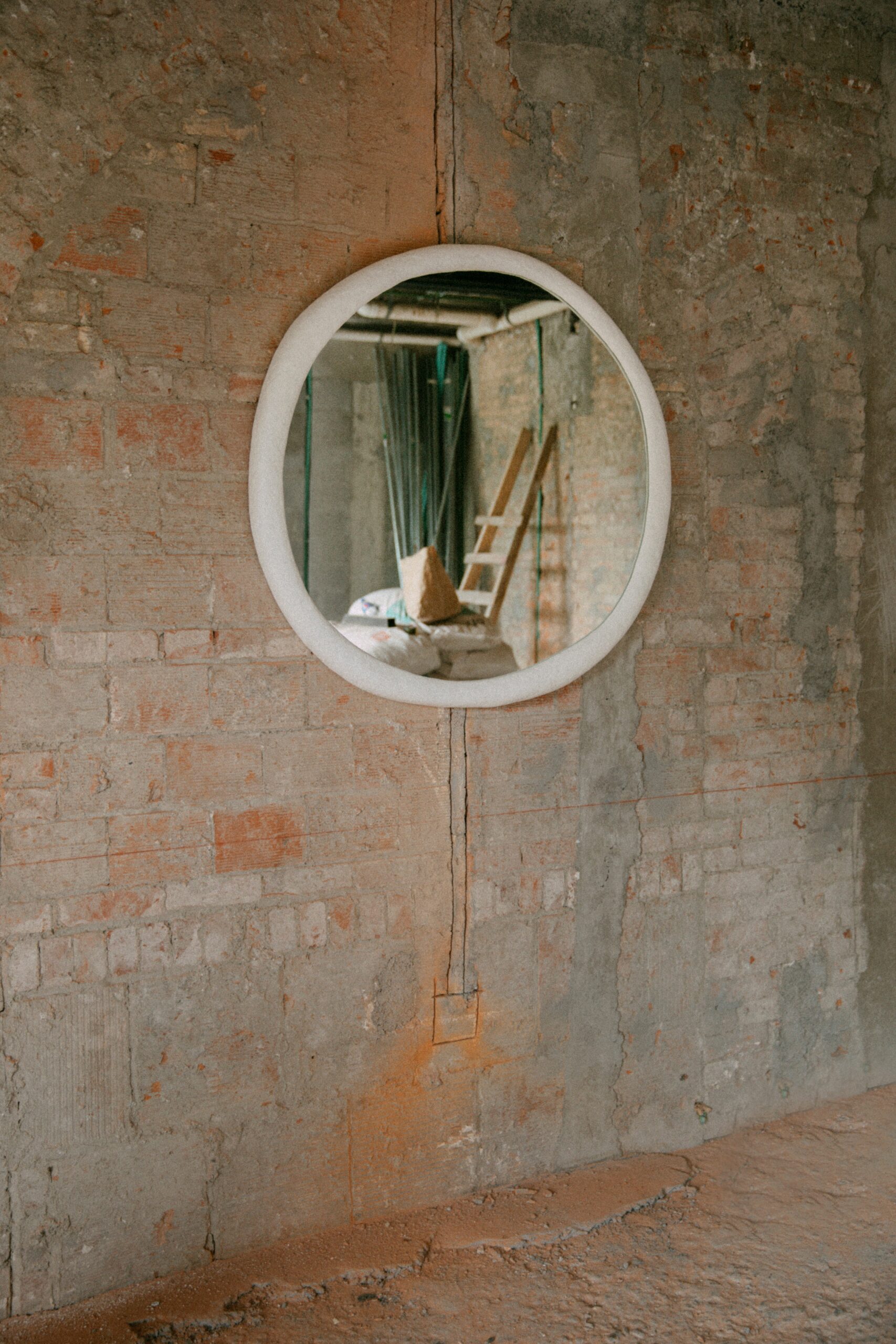 Primitivo Fantastico Umbral Wall Mirror by Algo Studio 3