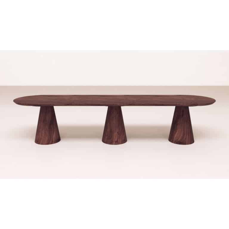 gigi book table