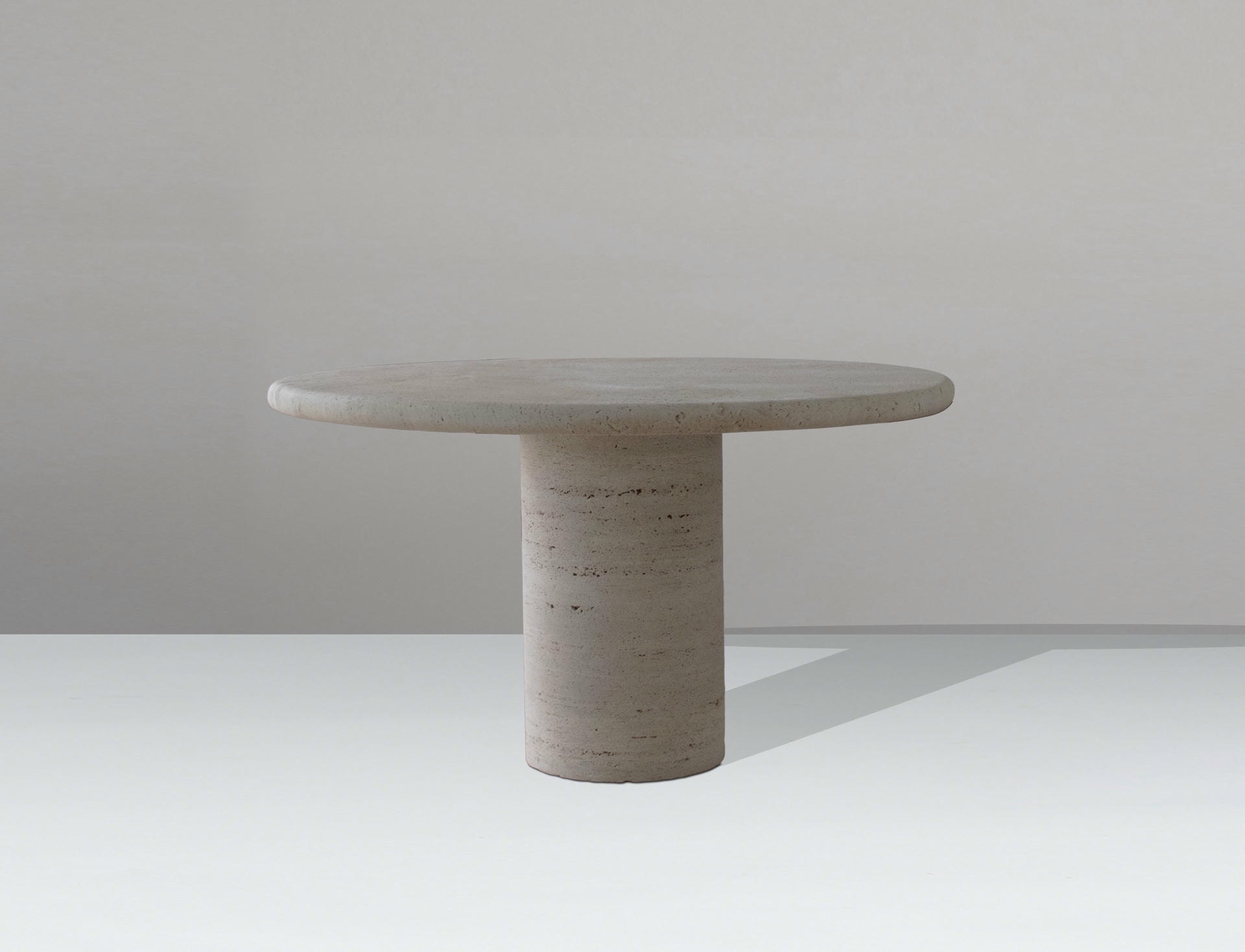 Travertino Large Table Ronde by Bicci De Medici 2
