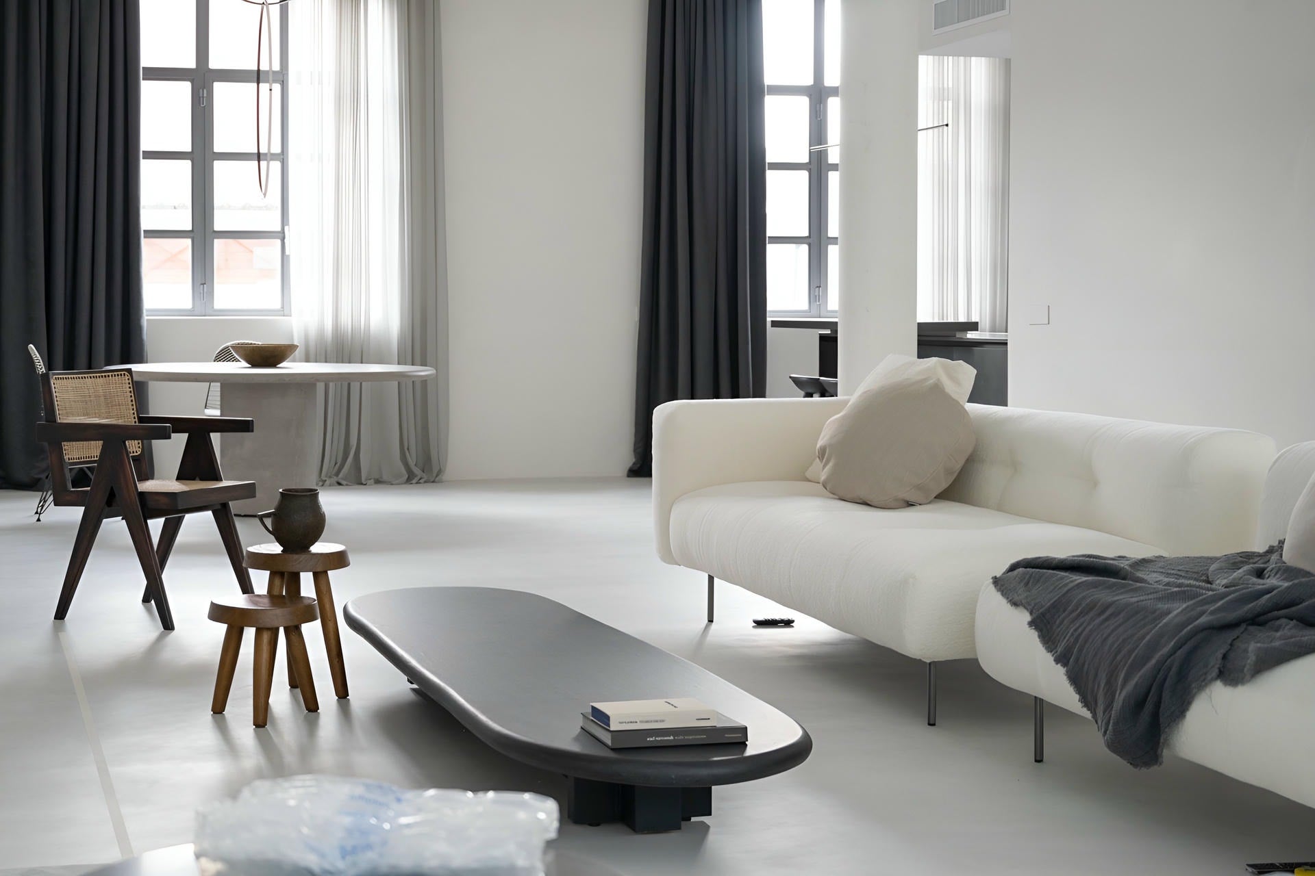 Travertino Large Table Ronde by Bicci De Medici 8