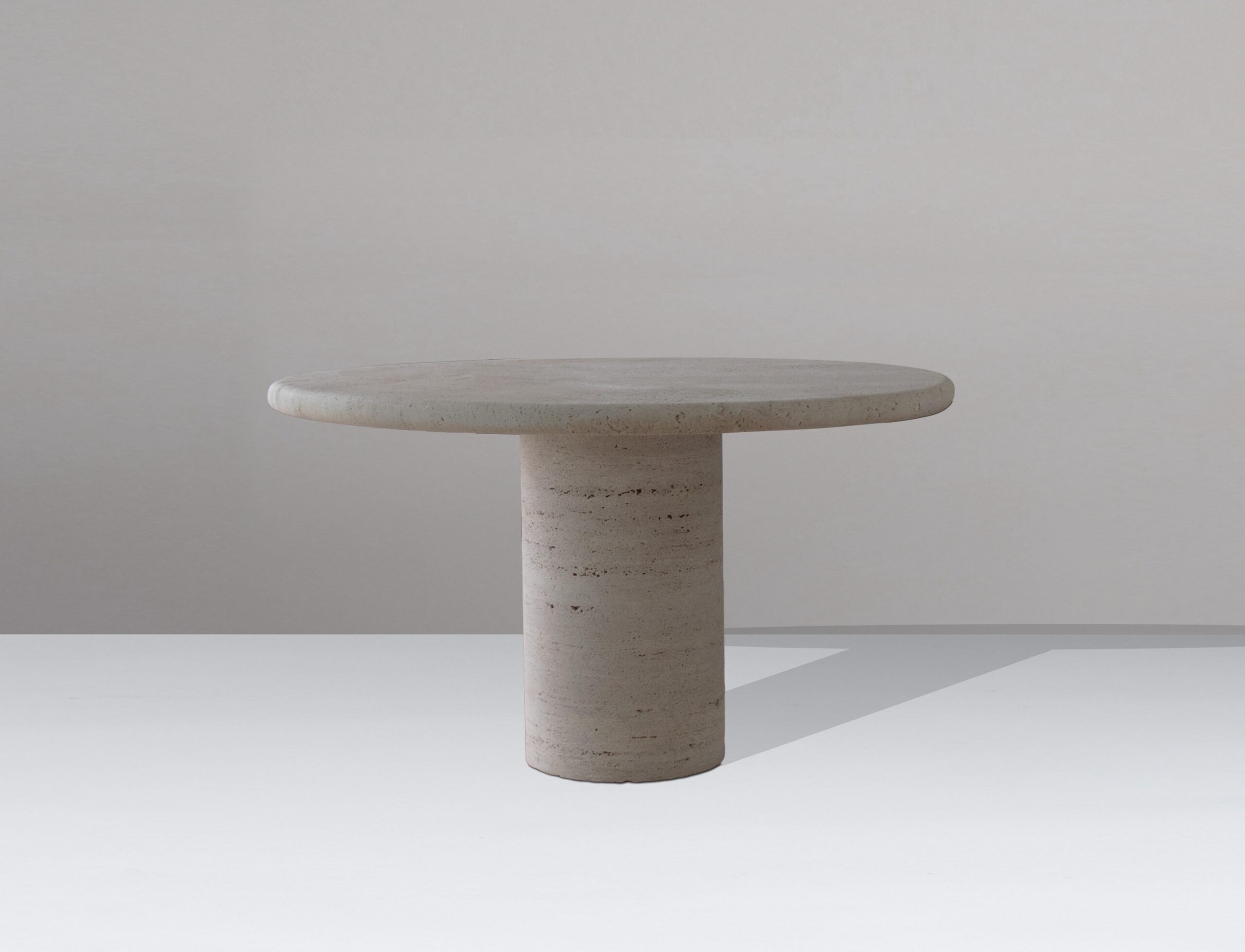 Travertino Large Table Ronde by Bicci de Medici 2