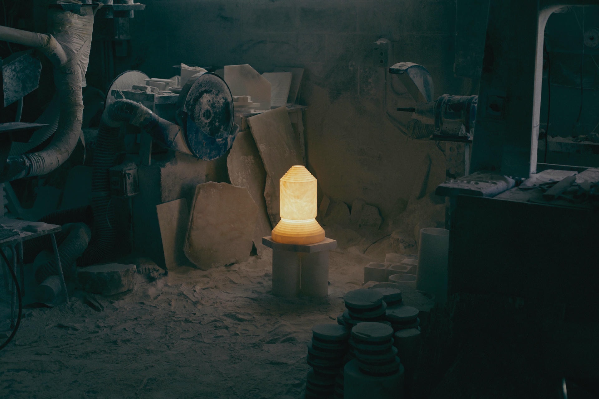 Babel Alabaster Table Lamp by Angel Jove 5