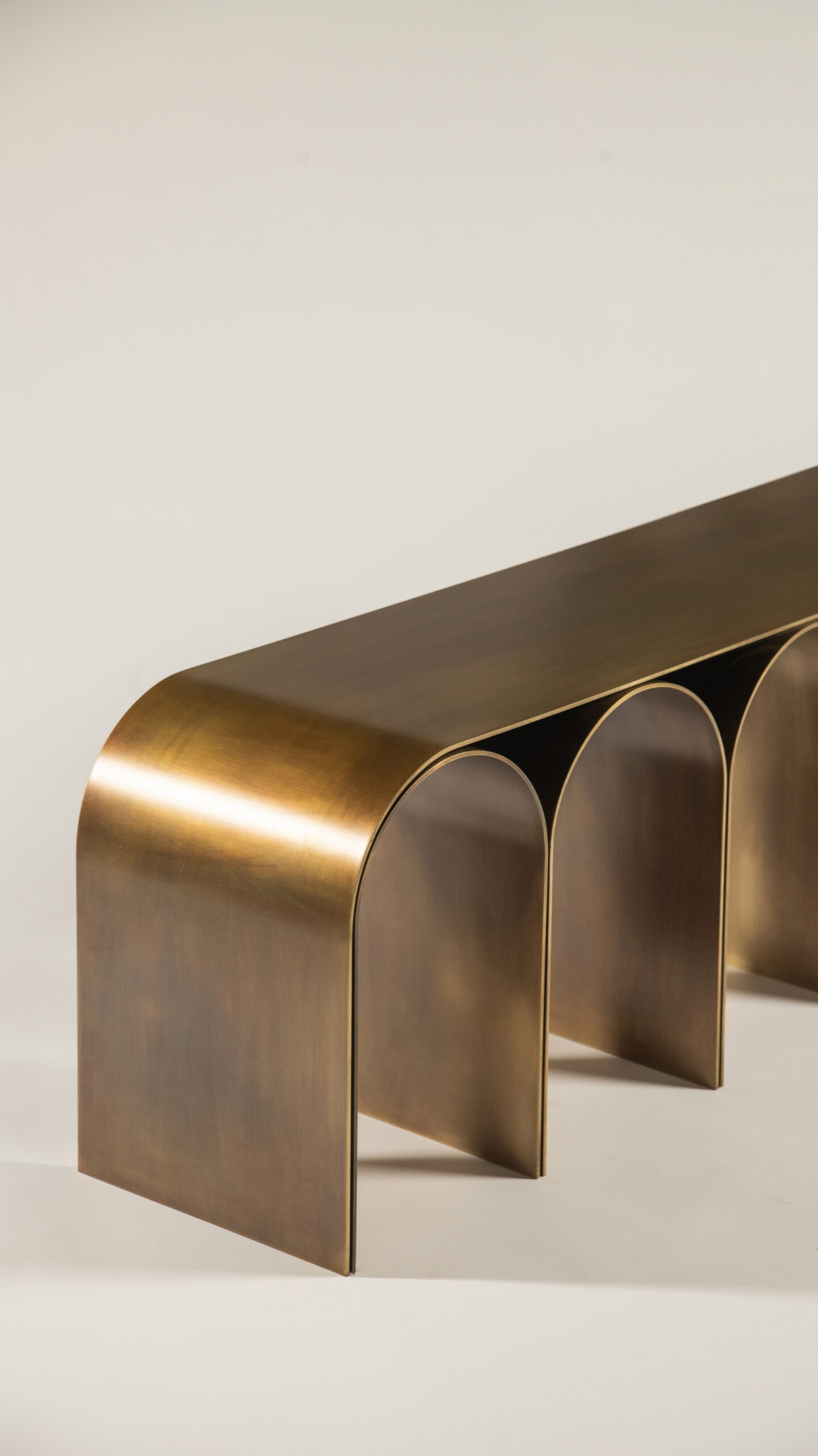 Nabuk Gold Arch Bench by Pietro Franceschini 4