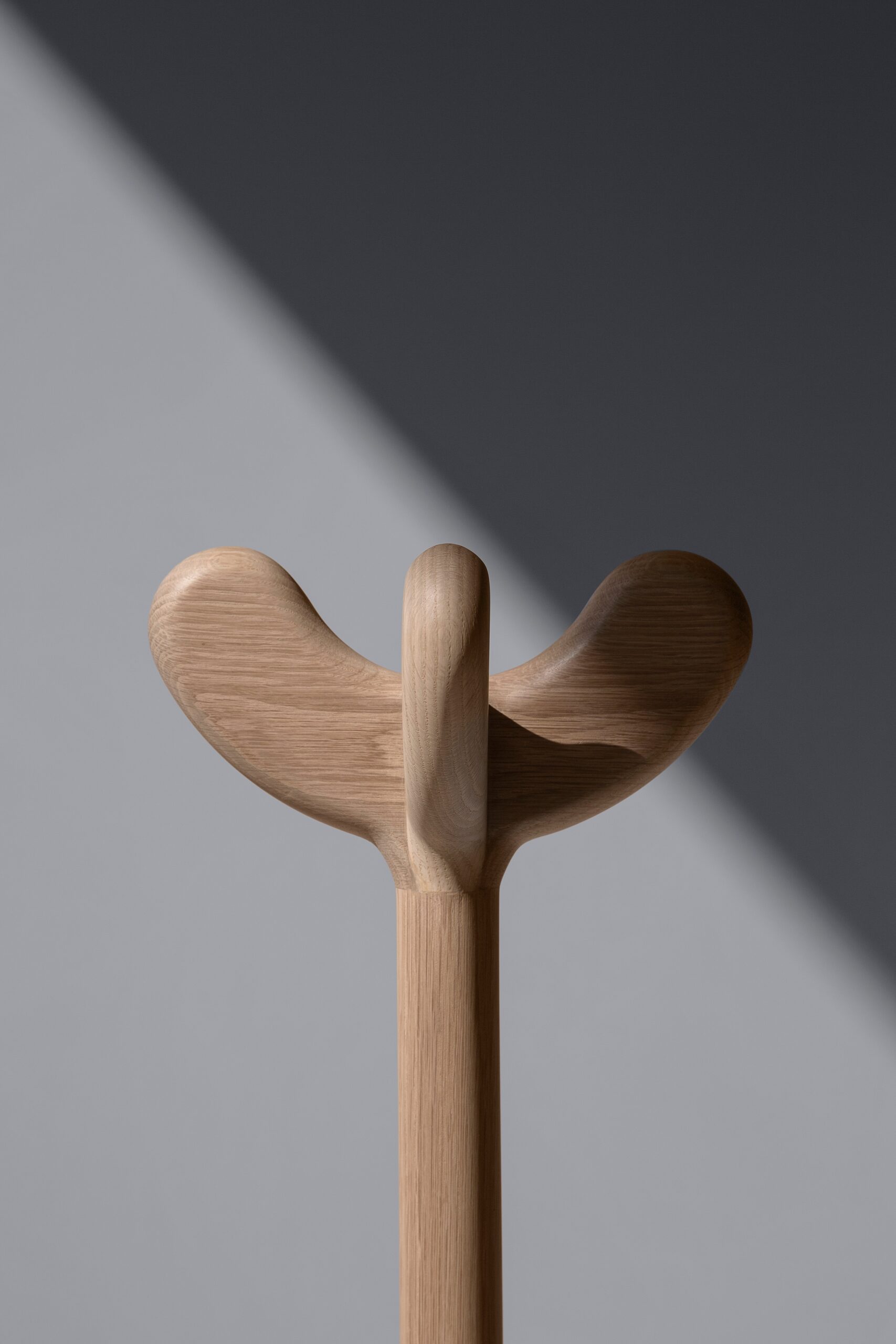 Trasiego Coat Rack by Sebastian Angeles 4