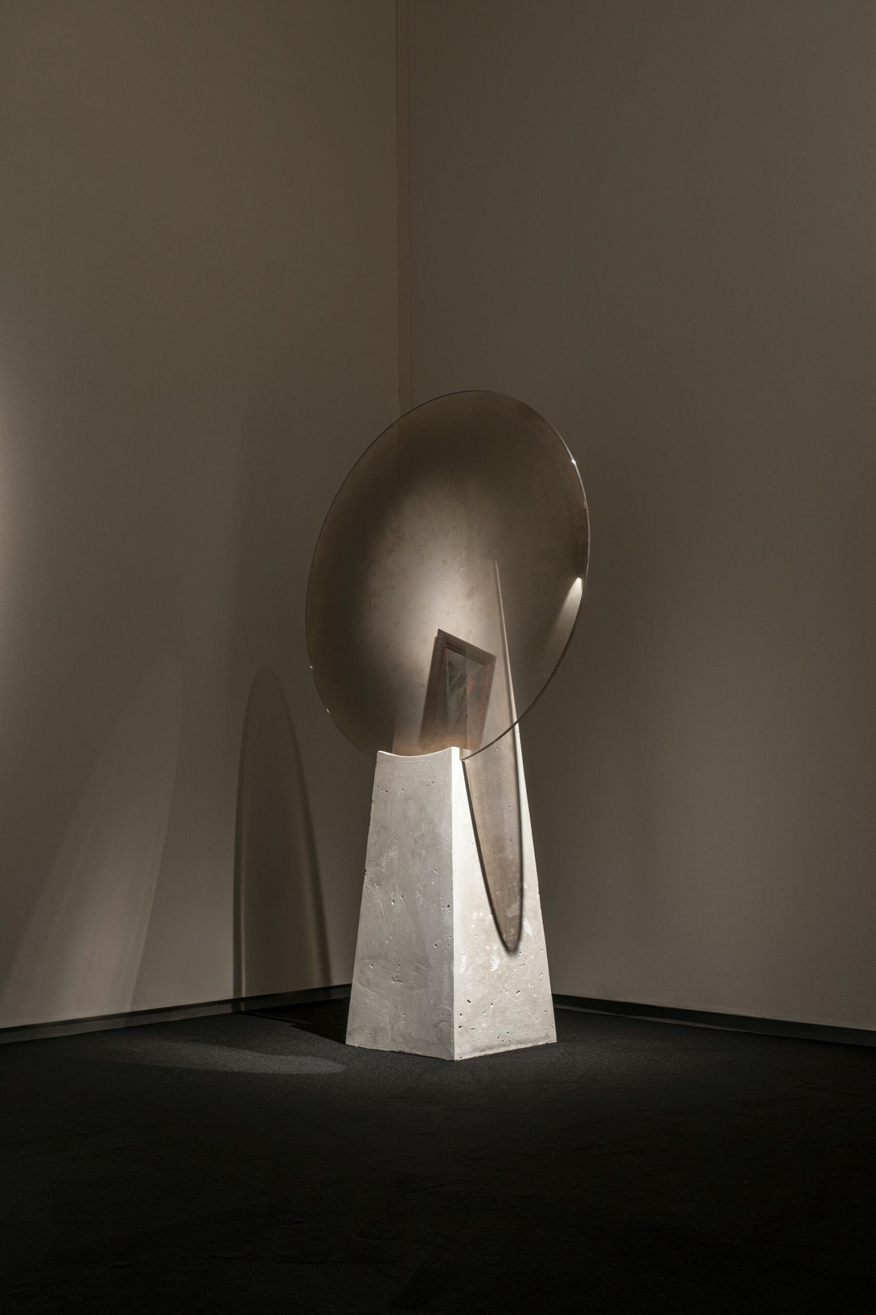boldizar senteski void mirror galerie philia