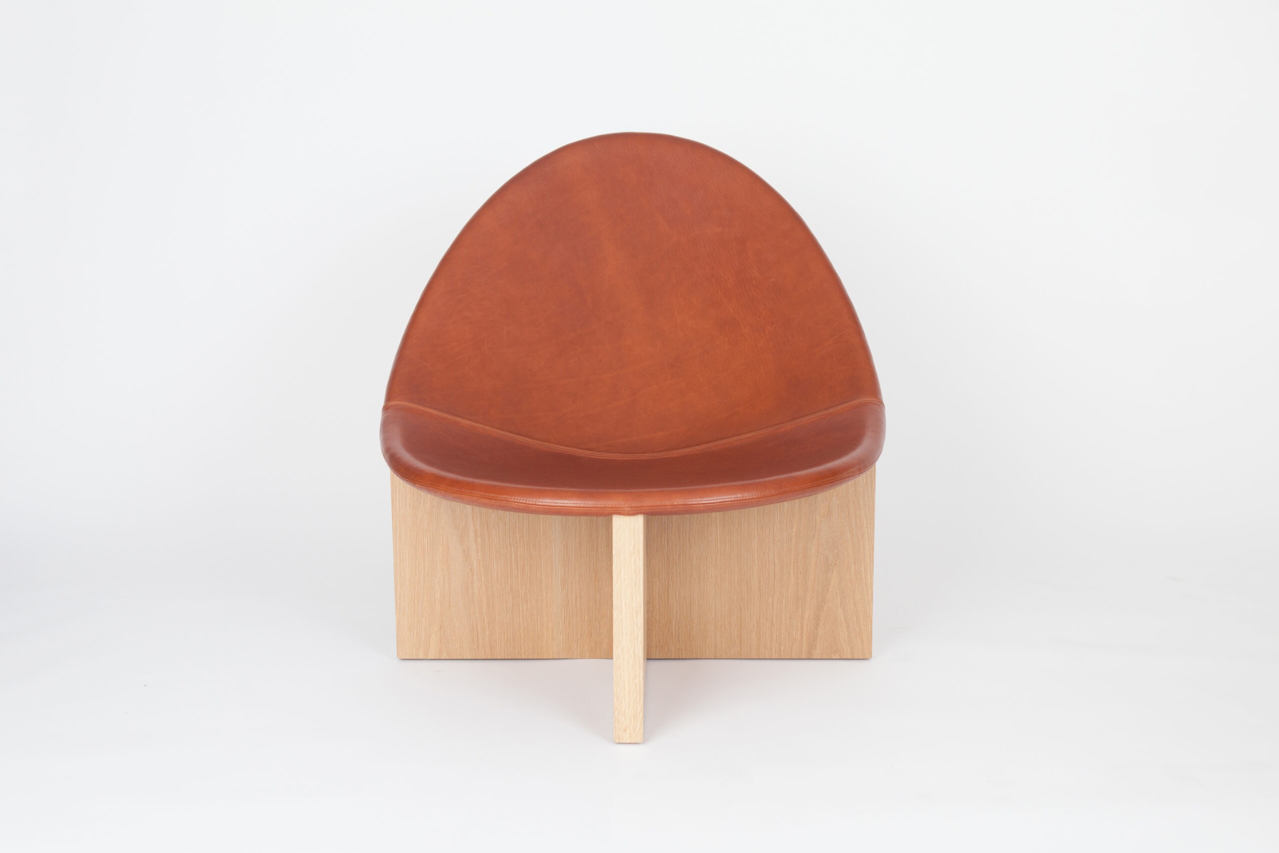 Cognac Nido Lounge Chair by Estudio Persona 3