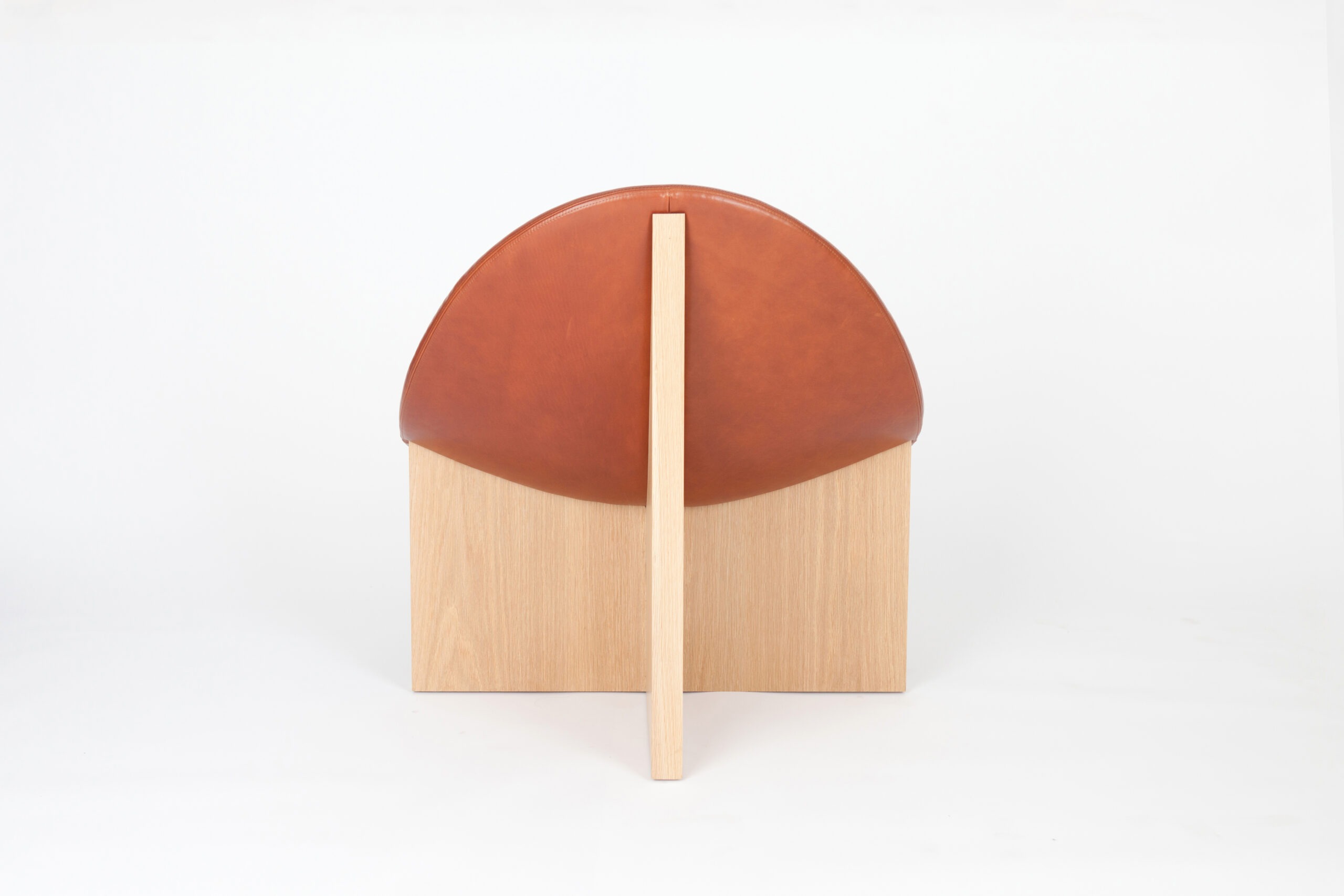Cognac Nido Lounge Chair by Estudio Persona 5
