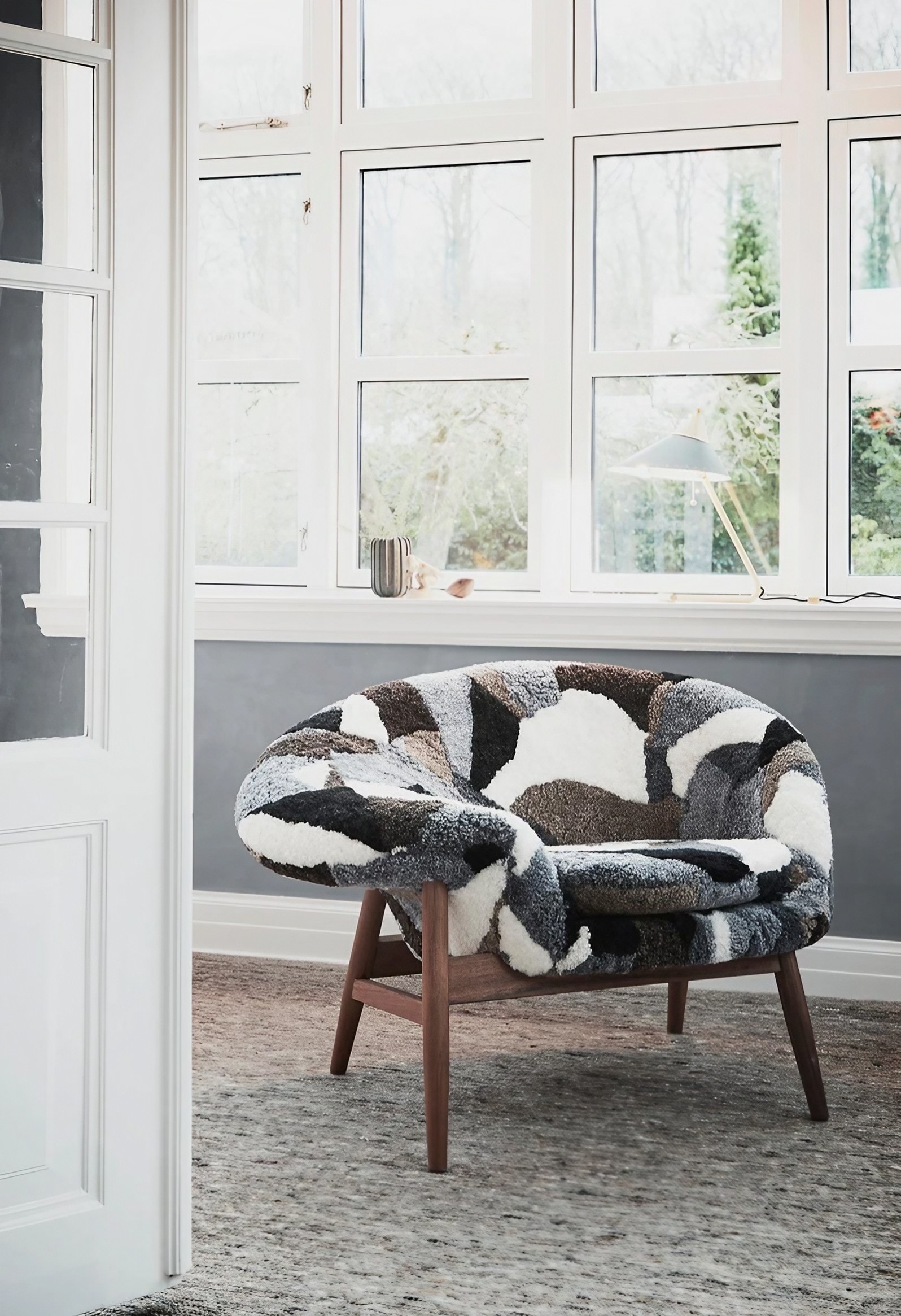 Fried Egg Right Lounge Chair Sheepskin Moonlight by Warm Nordic 4