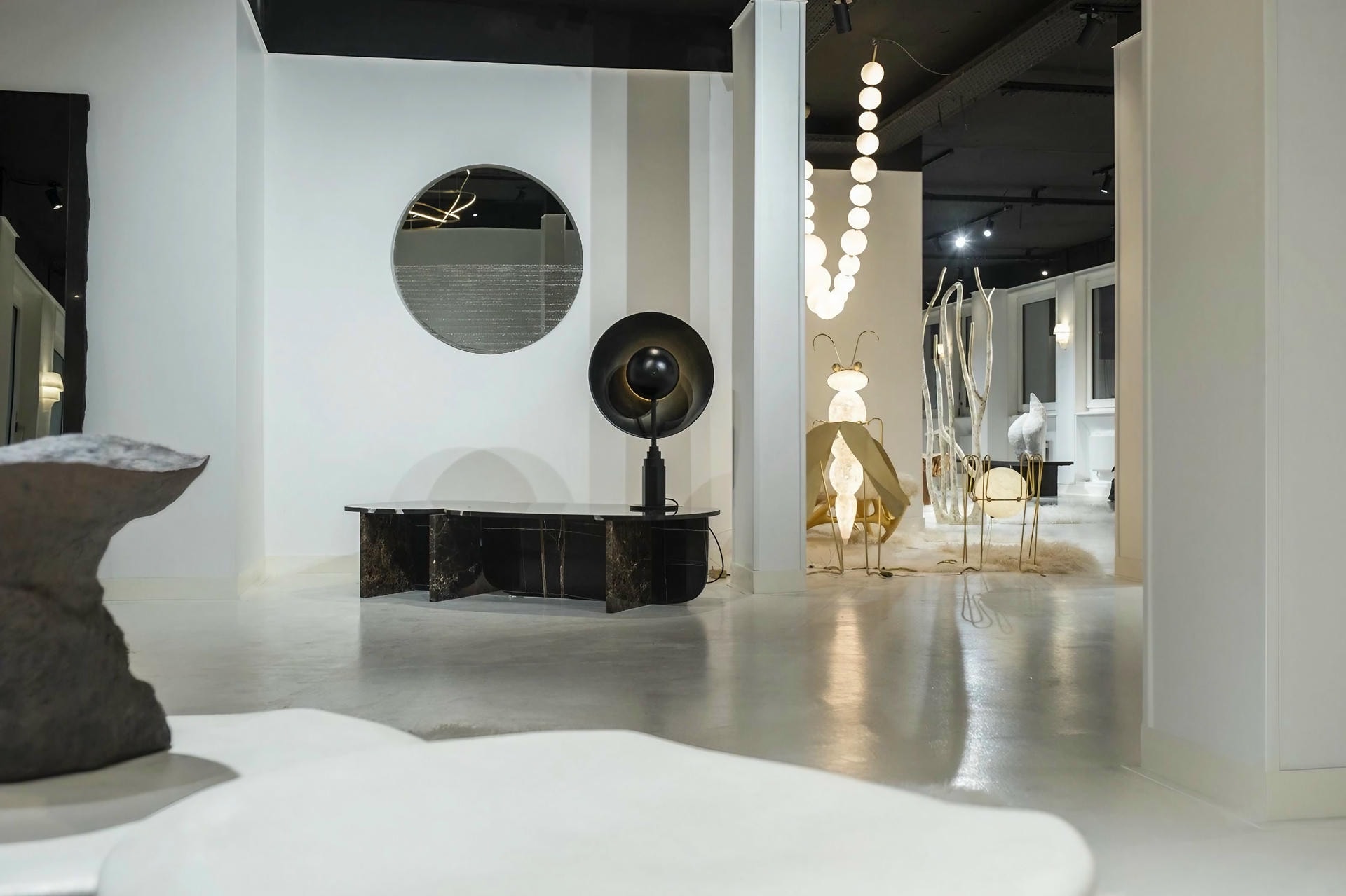 Norah Mirror 60 by Arturo Erbsman 7